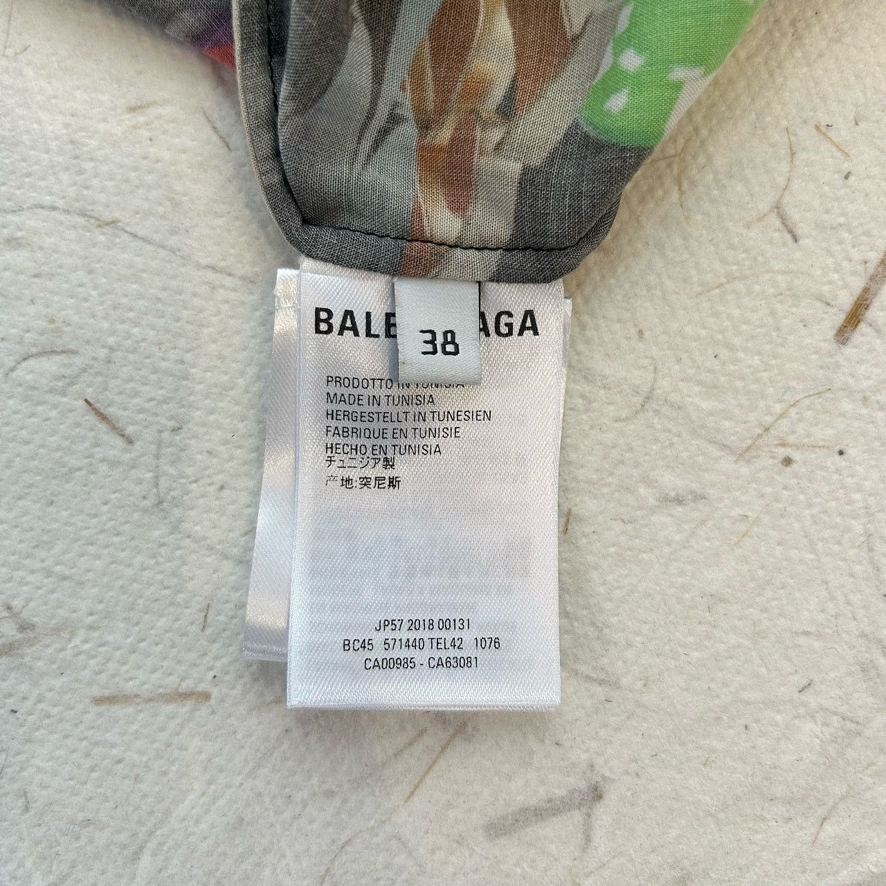 Balenciaga Balenciaga Poker Print Button Up Shirt Size S Size US S / EU 44-46 / 1 - 14 Thumbnail