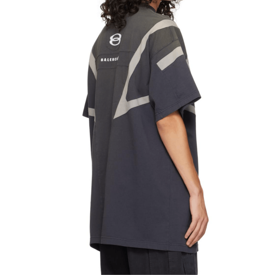 Balenciaga Balenciaga Infinity Logo T-Shirt Size L Size US L / EU 52-54 / 3 - 10 Thumbnail