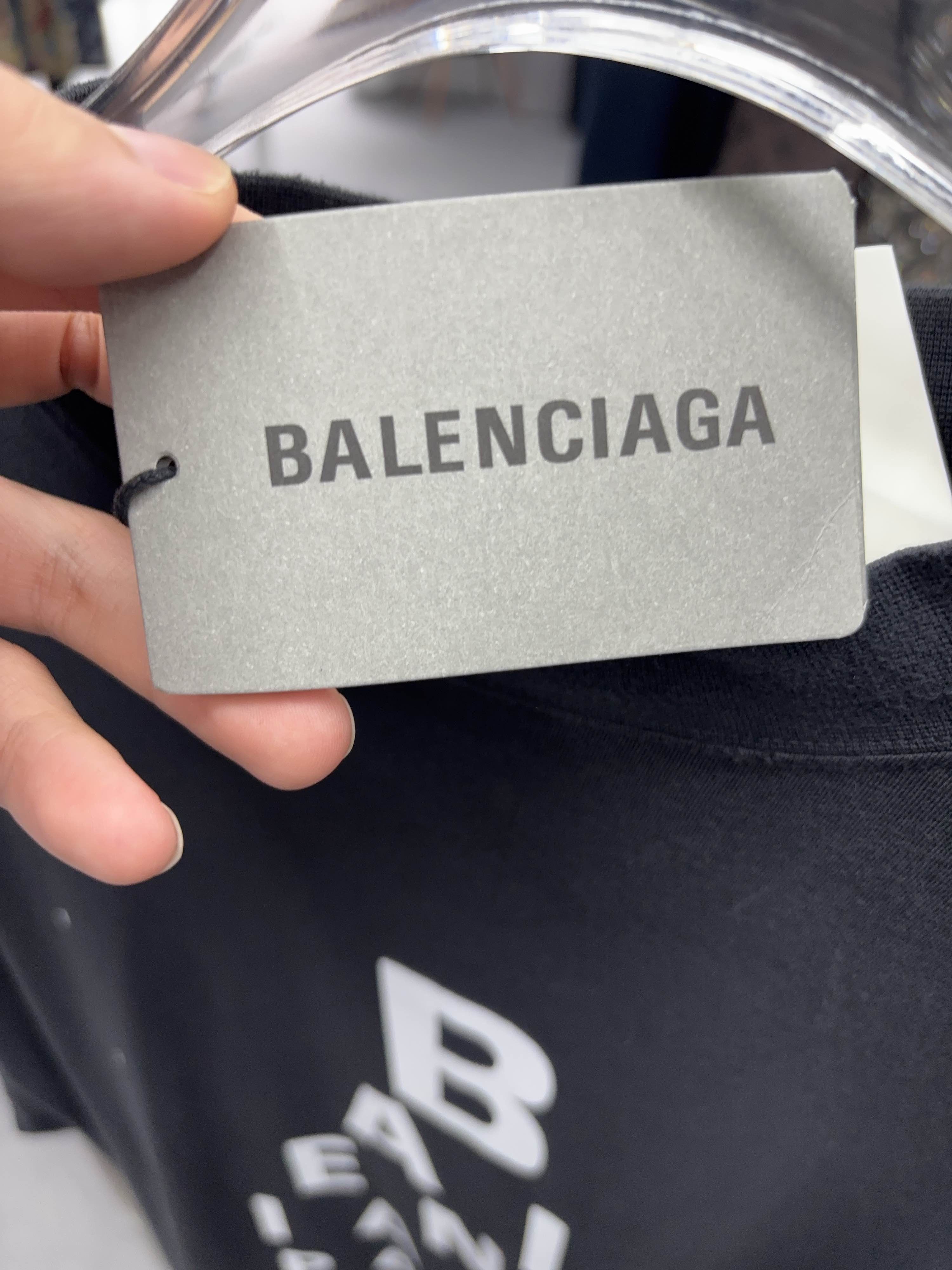 Balenciaga Balenciaga Eye Chart Print T-Shirt Size XL Size US XL / EU 56 / 4 - 5 Thumbnail