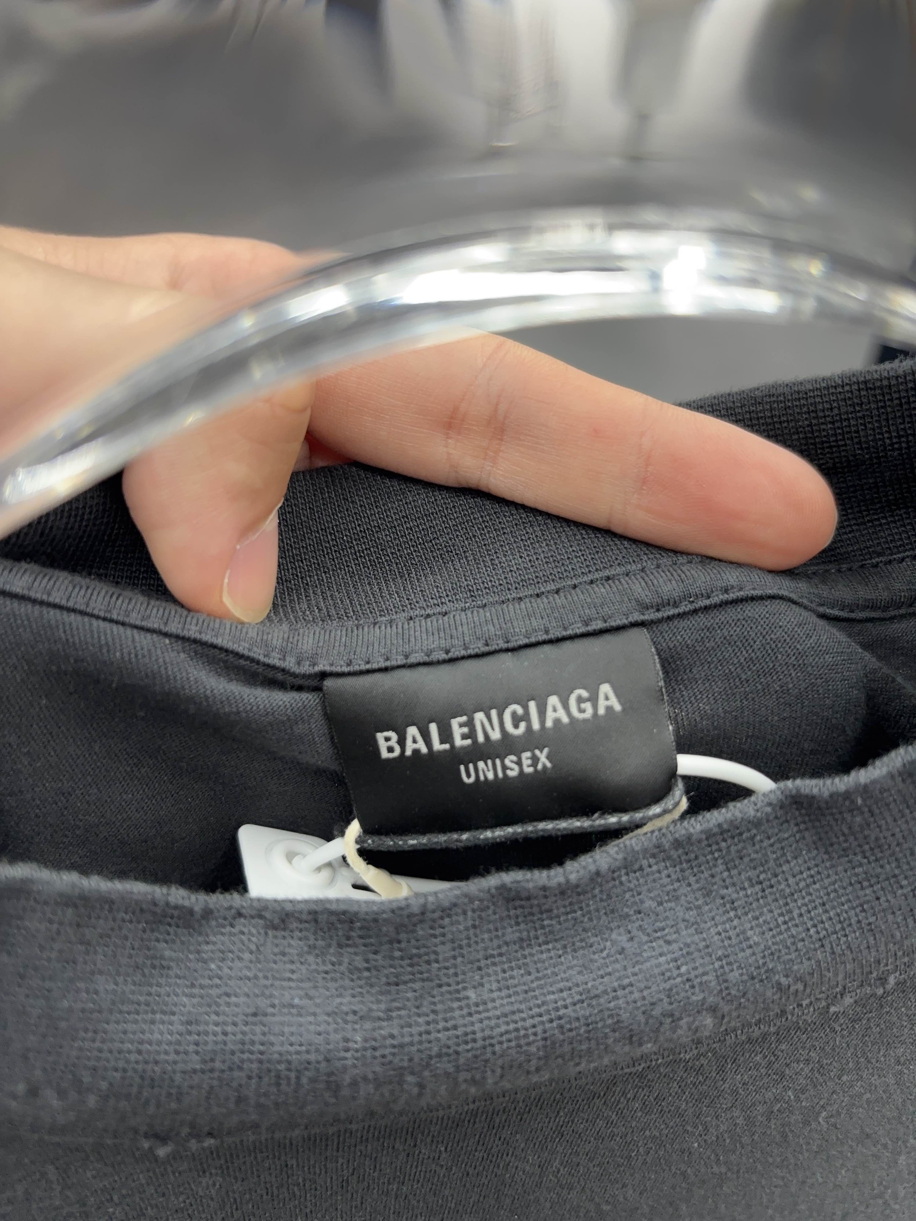 Balenciaga Balenciaga Eye Chart Print T-Shirt Size XL Size US XL / EU 56 / 4 - 3 Thumbnail