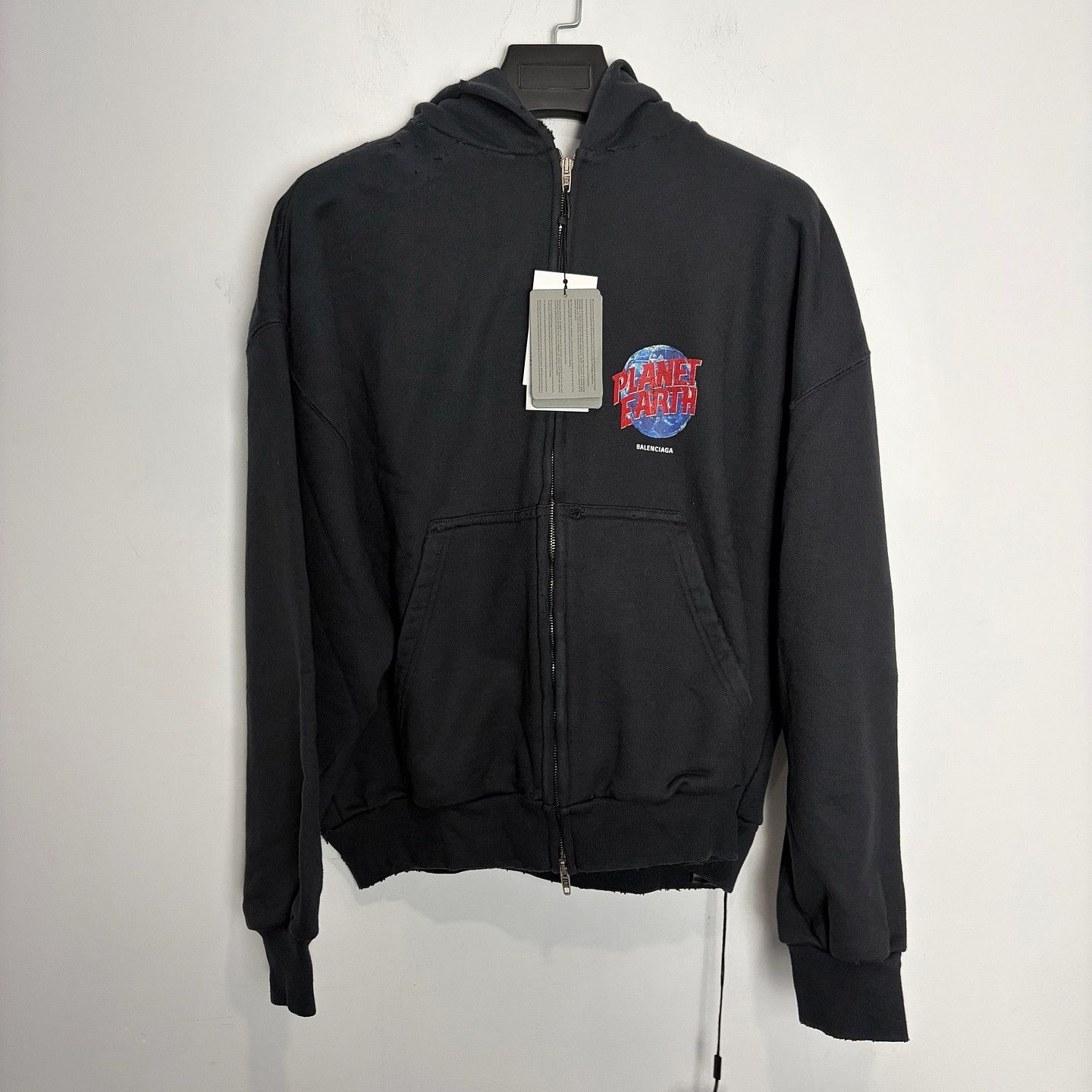 Balenciaga Balenciaga Planet Earth Zip Hoodie Size M Size US M / EU 48-50 / 2 - 6 Thumbnail
