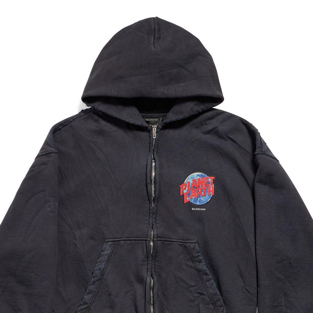 Balenciaga Balenciaga Planet Earth Zip Hoodie Size M Size US M / EU 48-50 / 2 - 7 Thumbnail