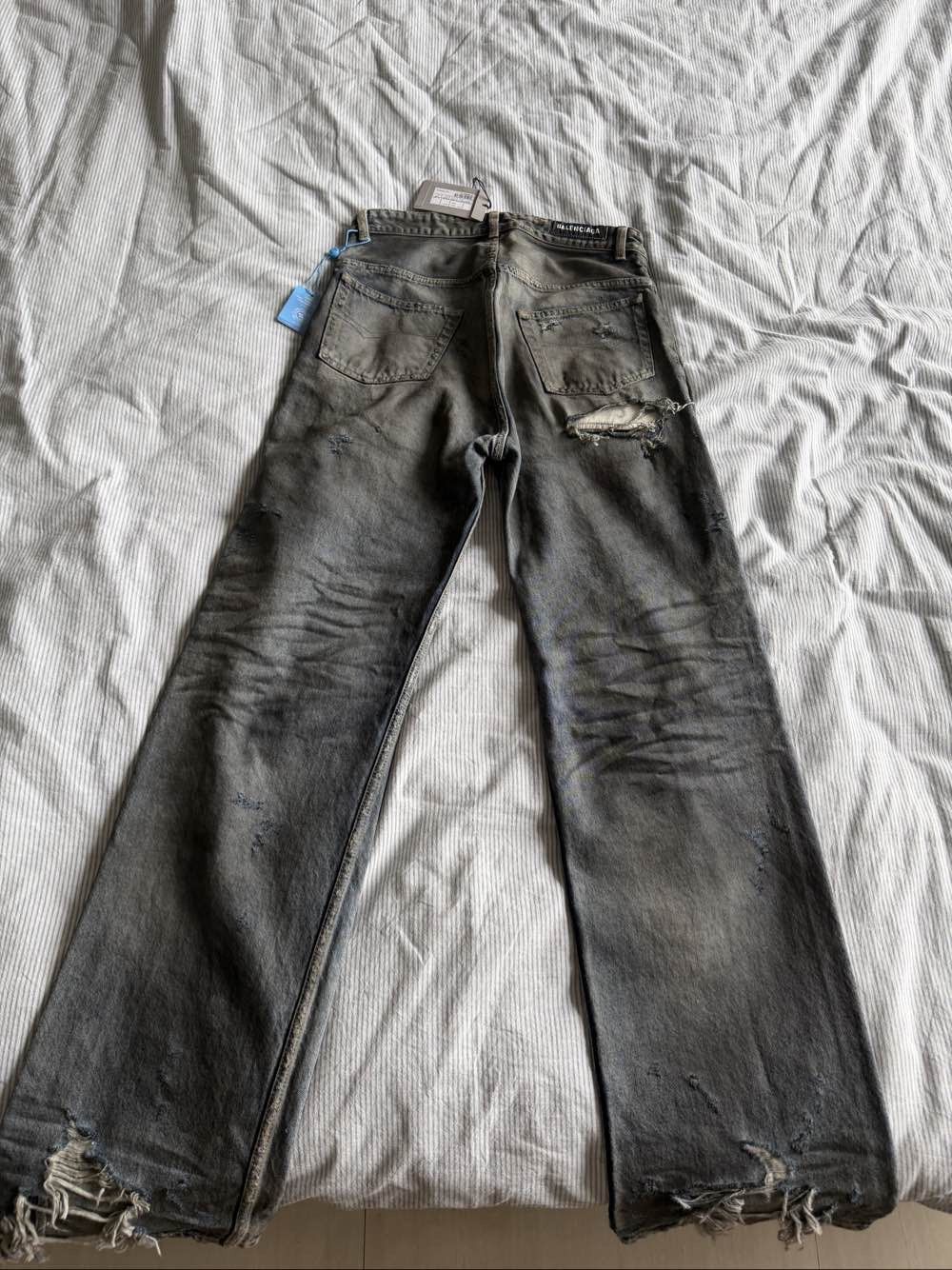 Balenciaga Balenciaga Distressed Denim Jeans XS Size US 28 / EU 44 - 2 Thumbnail