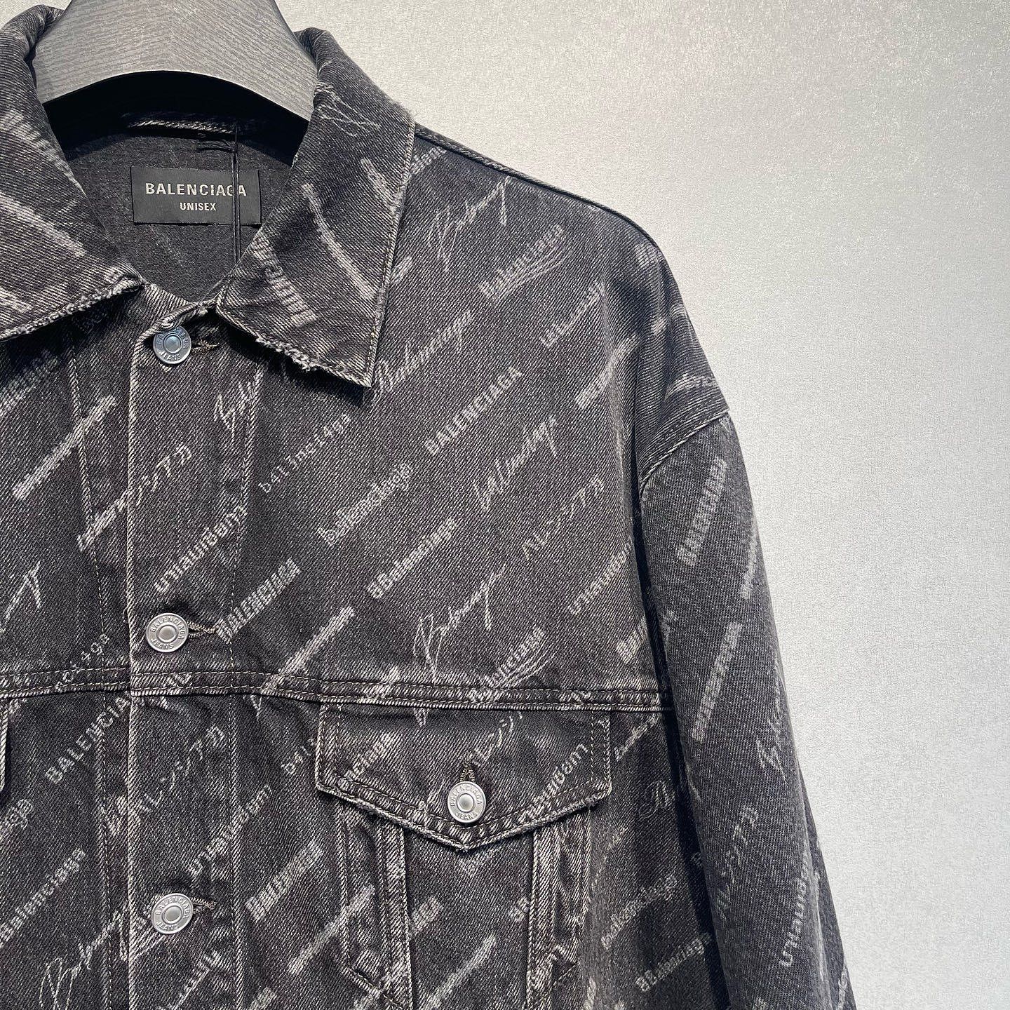 Balenciaga Balenciaga Allover Logo Denim Jacket Size L Size US M / EU 48-50 / 2 - 6 Thumbnail