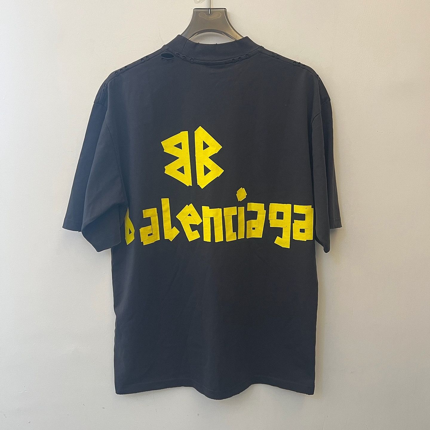 Balenciaga Balenciaga Monogram Logo T-Shirt Size M Size US M / EU 48-50 / 2 - 2 Thumbnail