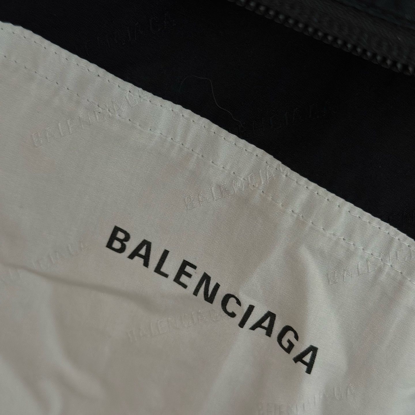 Balenciaga Balenciaga Logo Colorblock Track Jacket Size 46 Size US S / EU 44-46 / 1 - 8 Thumbnail