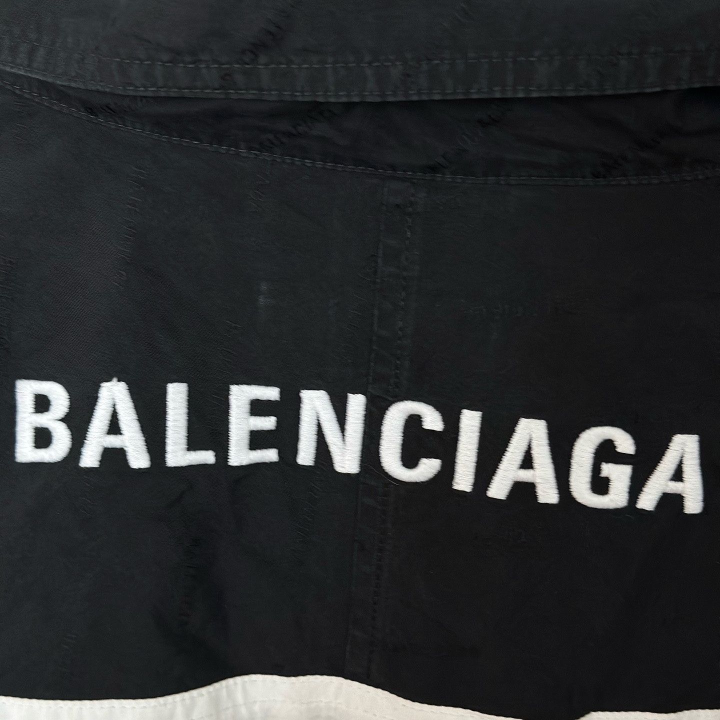 Balenciaga Balenciaga Logo Colorblock Track Jacket Size 46 Size US S / EU 44-46 / 1 - 6 Thumbnail