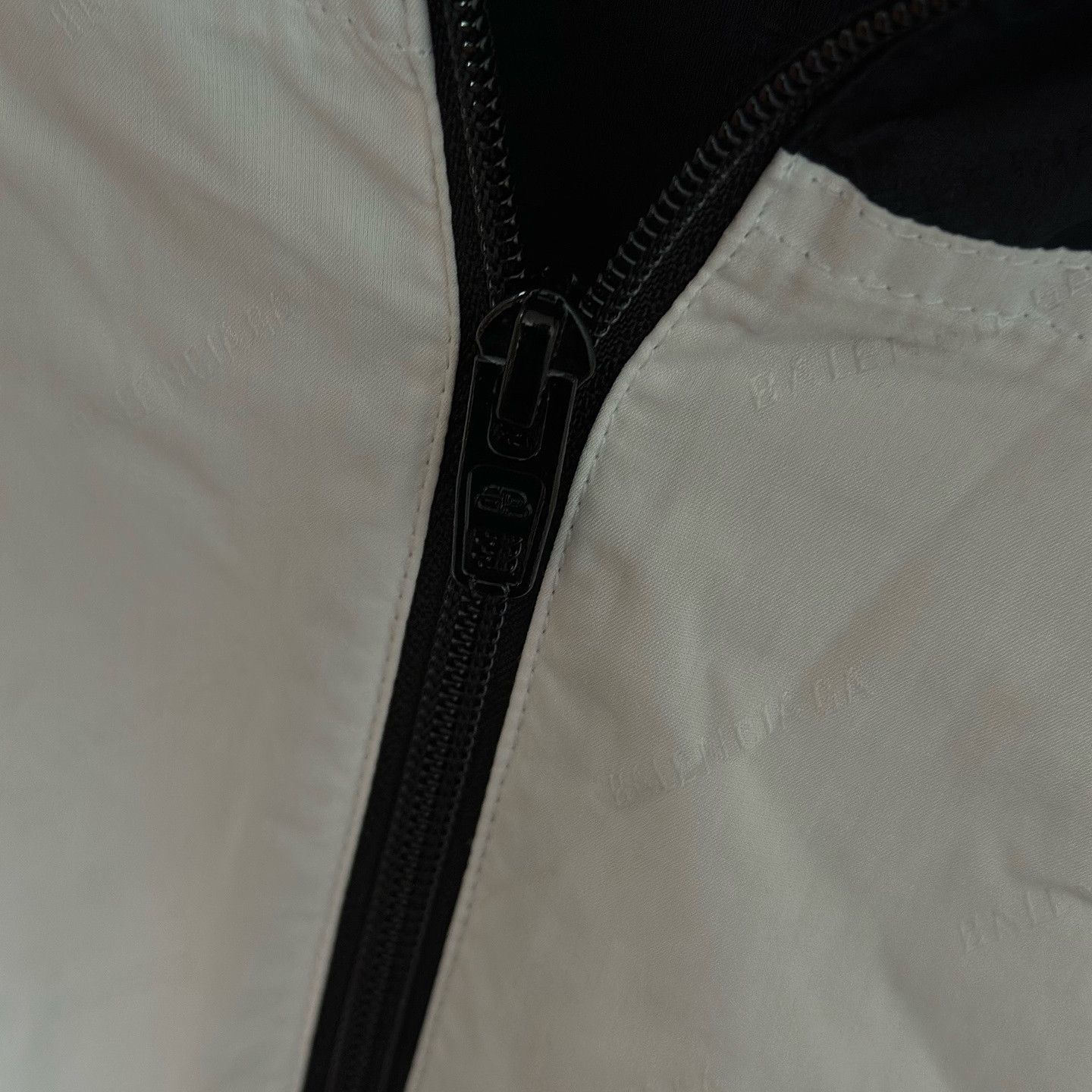 Balenciaga Balenciaga Logo Colorblock Track Jacket Size 46 Size US S / EU 44-46 / 1 - 7 Thumbnail