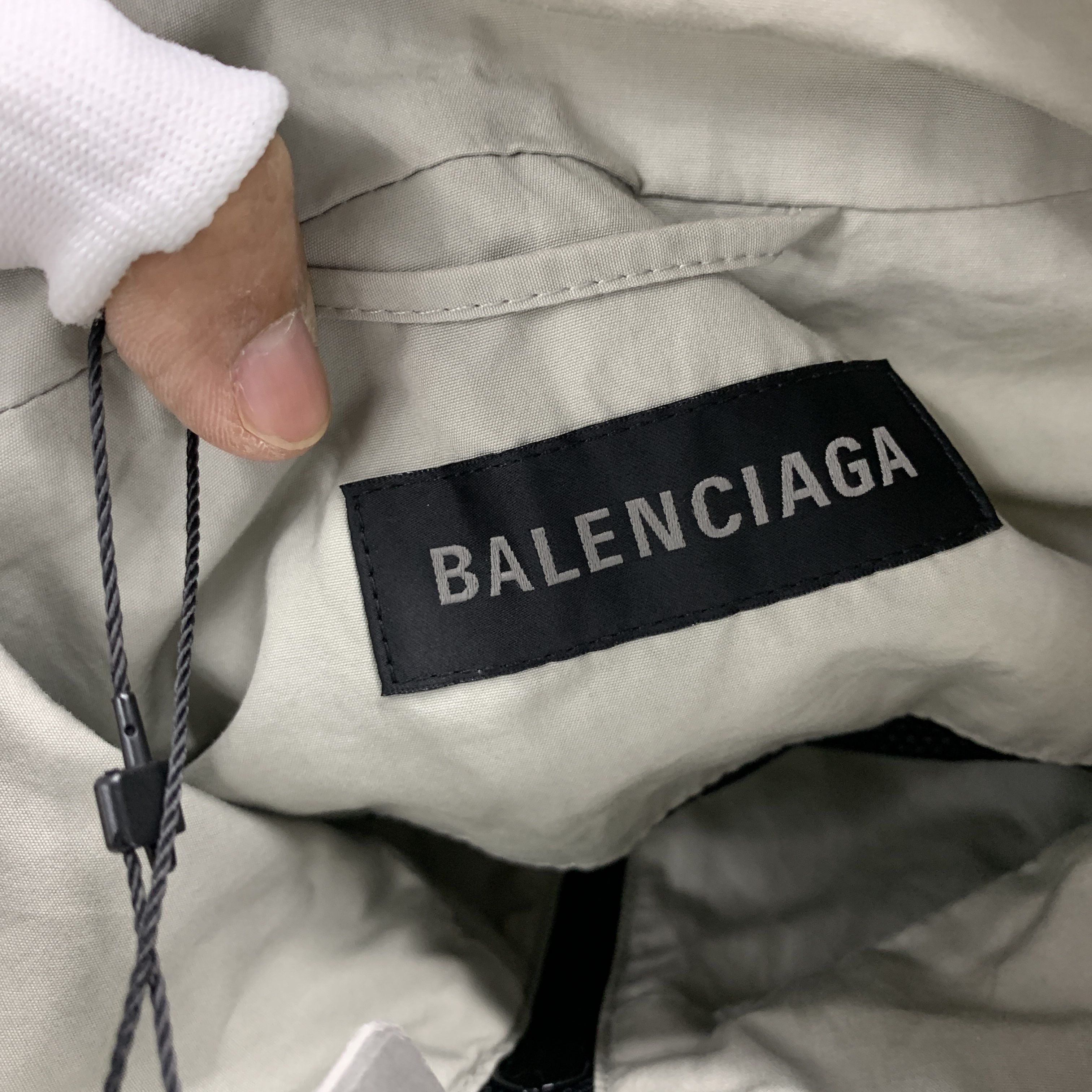 Balenciaga Balenciaga Logo Print Light Jacket Size S Size US S / EU 44-46 / 1 - 5 Thumbnail