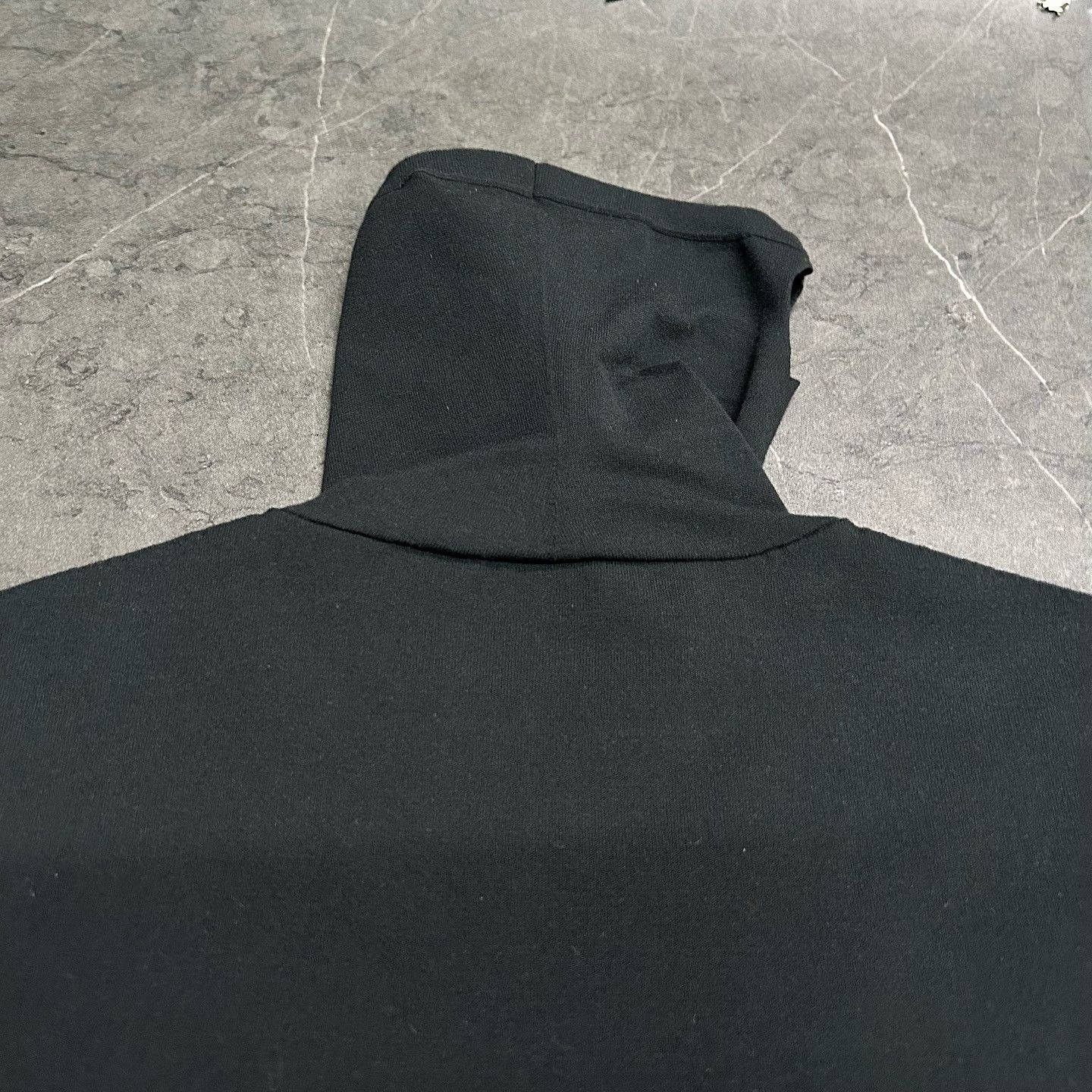 Balenciaga Balenciaga Integrated Mask Long Sleeve Top Size L Size US L / EU 52-54 / 3 - 7 Thumbnail