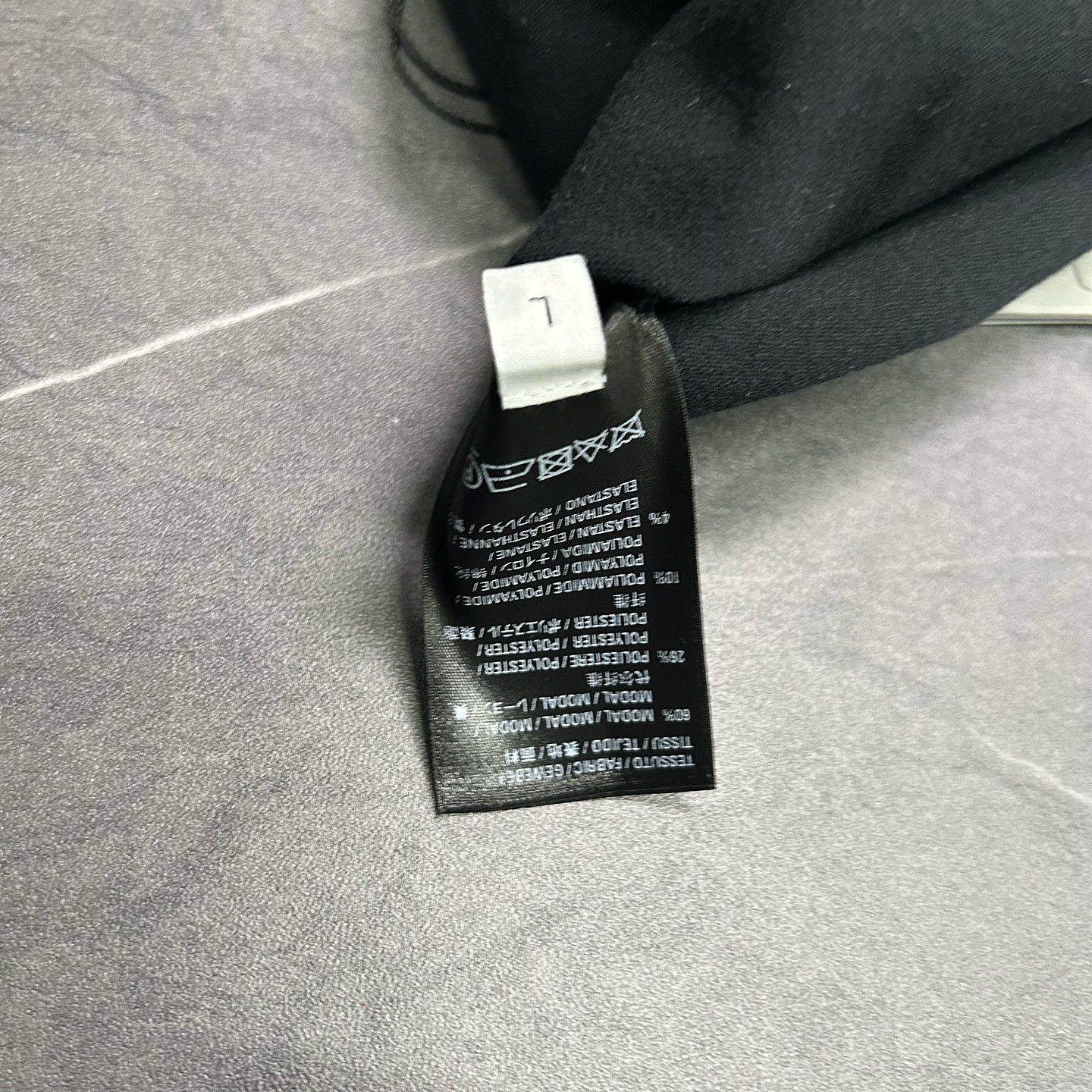 Balenciaga Balenciaga Integrated Mask Long Sleeve Top Size L Size US L / EU 52-54 / 3 - 4 Thumbnail