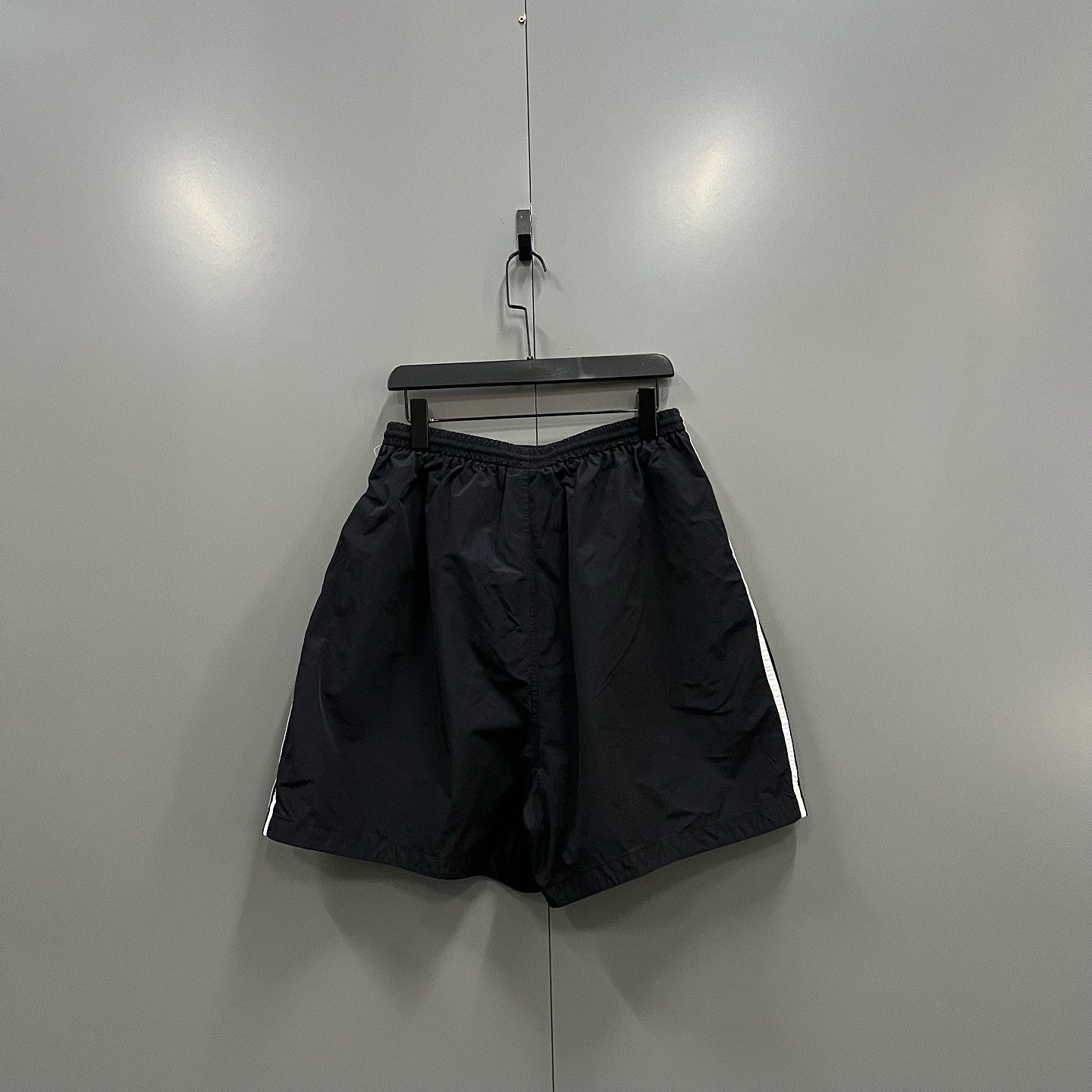 Balenciaga Balenciaga x Adidas Logo Stripe Shorts Size 34 Size US 34 / EU 50 - 2 Thumbnail