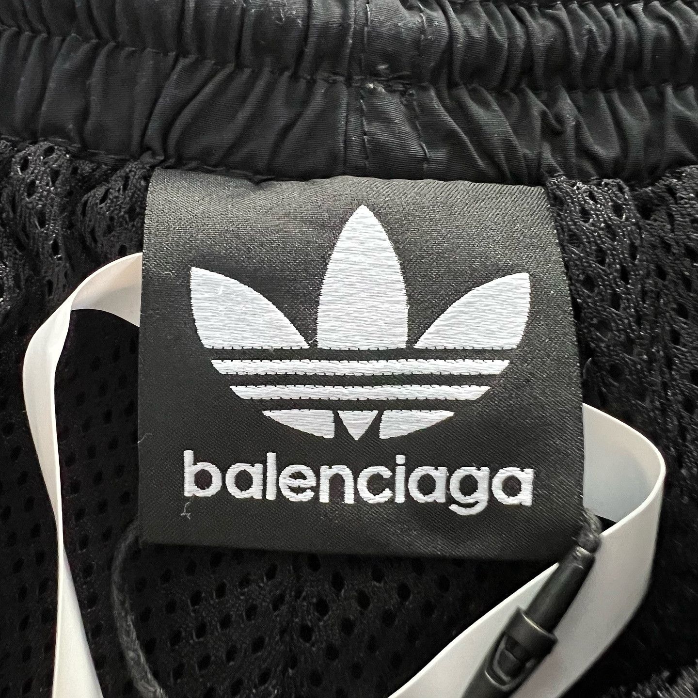 Balenciaga Balenciaga x Adidas Logo Stripe Shorts Size 34 Size US 34 / EU 50 - 3 Thumbnail