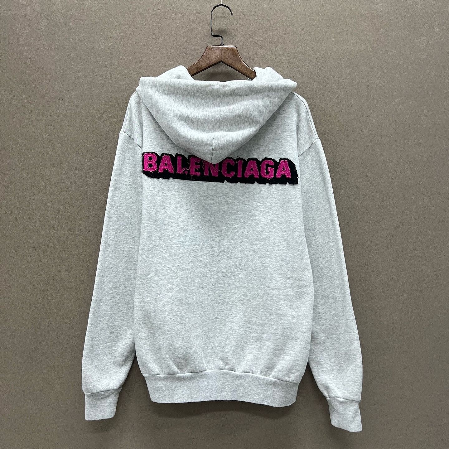 Balenciaga Balenciaga Logo Hoodie Size M Size US M / EU 48-50 / 2 - 2 Thumbnail