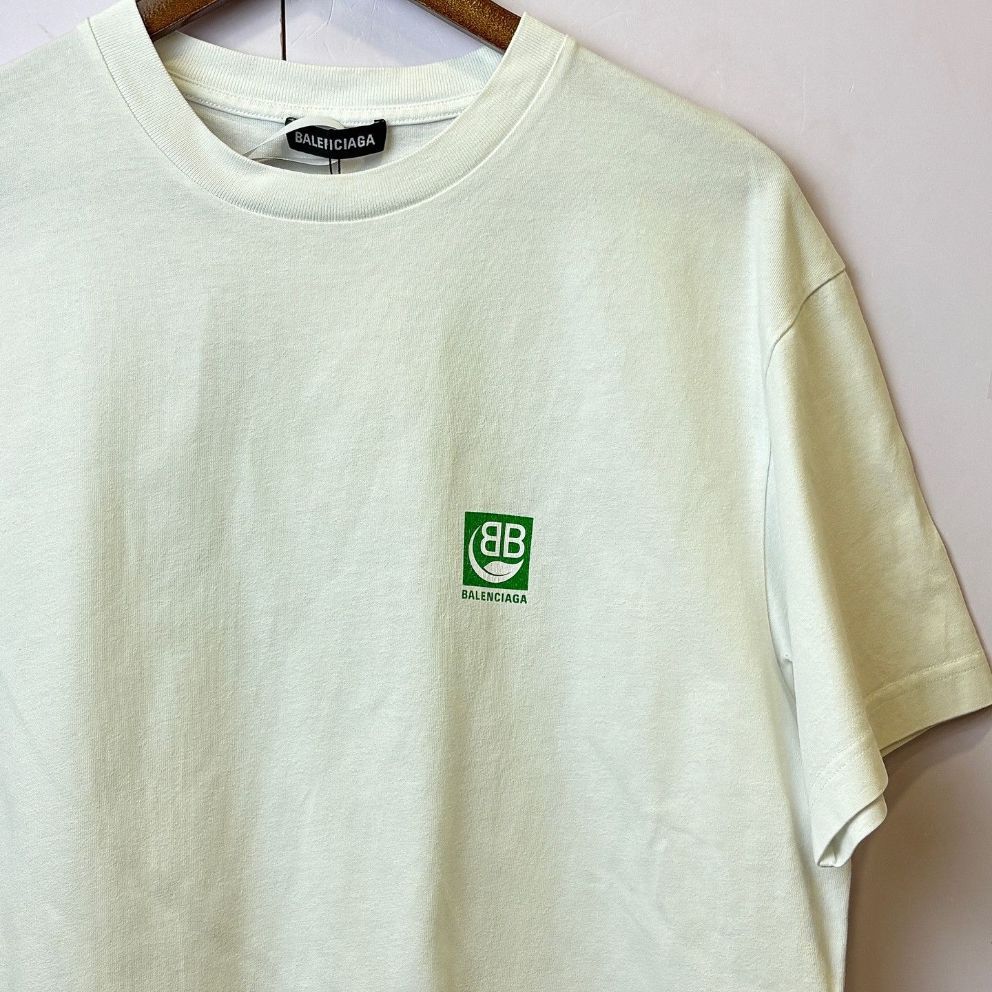 Balenciaga Balenciaga Green Logo T-Shirt Size XS Size US XS / EU 42 / 0 - 5 Thumbnail