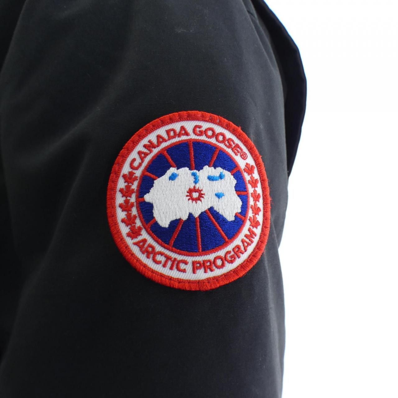 Canada Goose Canada Goose Canada Goose Forester Down Jacket Textile Outerwear 5816M DUTY FREE for USA Size ONE SIZE - 7 Thumbnail