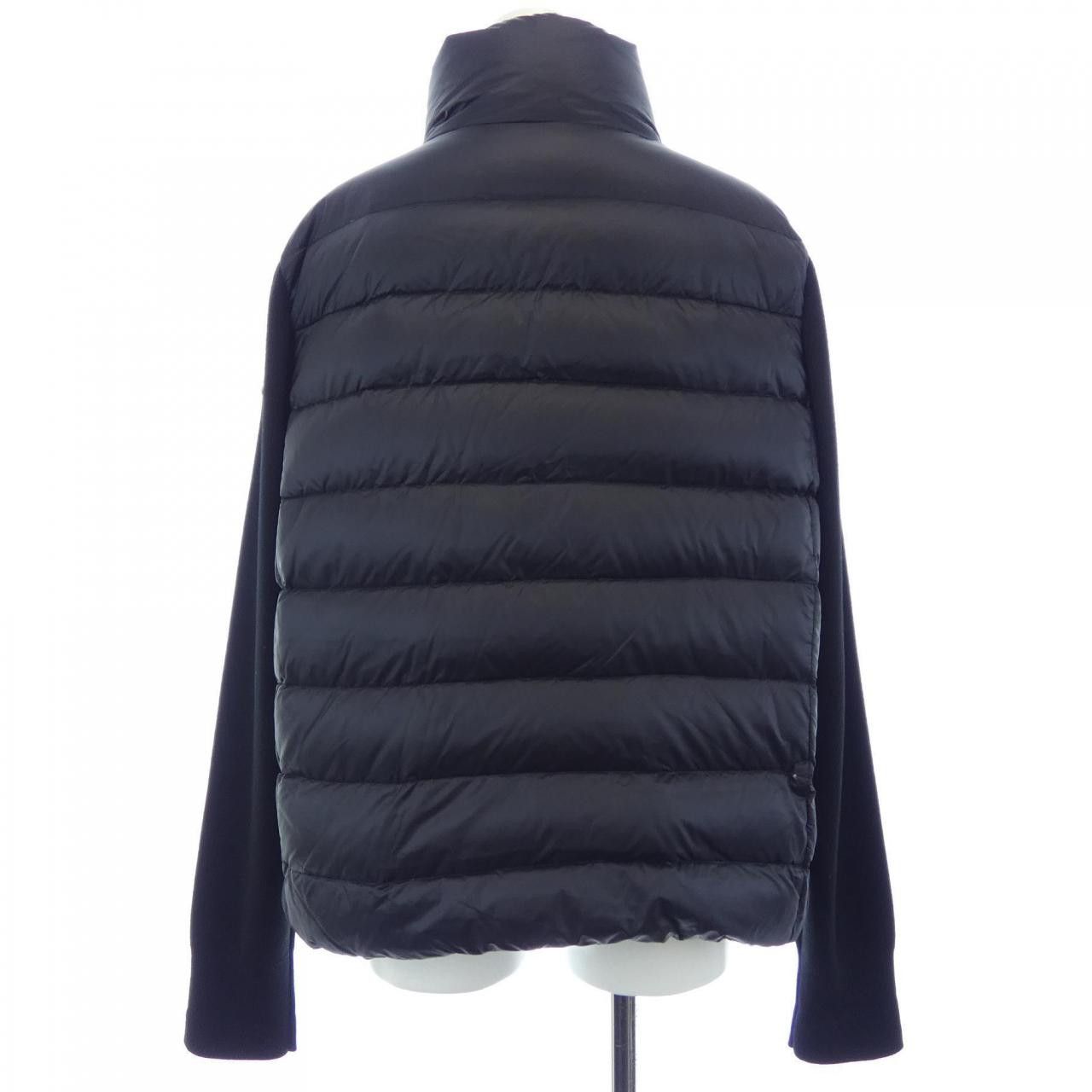 Moncler Moncler Moncler Down Jacket Textile Outerwear 20939B51100 DUTY FREE for USA Size ONE SIZE - 2 Thumbnail