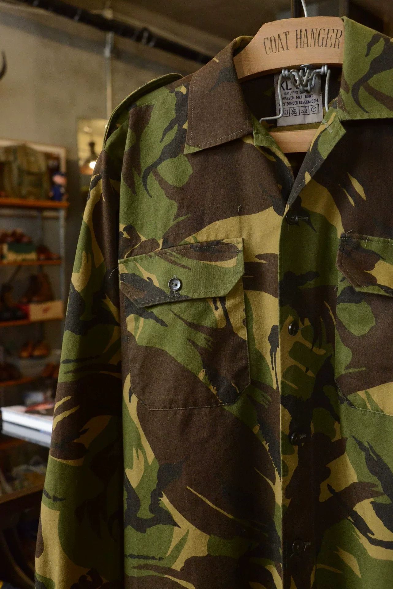 Vintage Vintage 1990s Dutch Military Camo Shirt Size US L / EU 52-54 / 3 - 2 Thumbnail