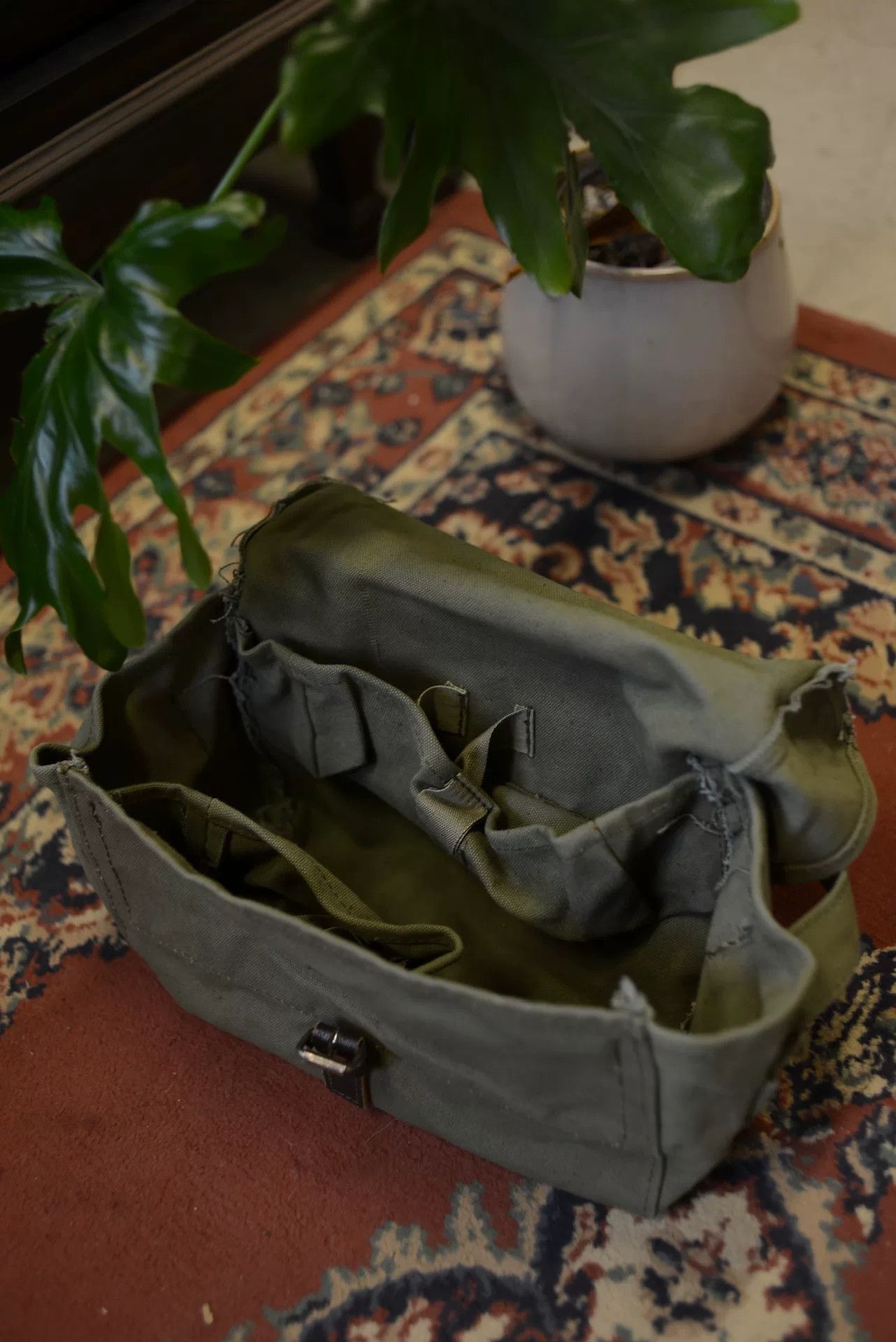 Vintage Vintage 1970s Hungarian Military Medical Bag Size ONE SIZE - 8 Thumbnail