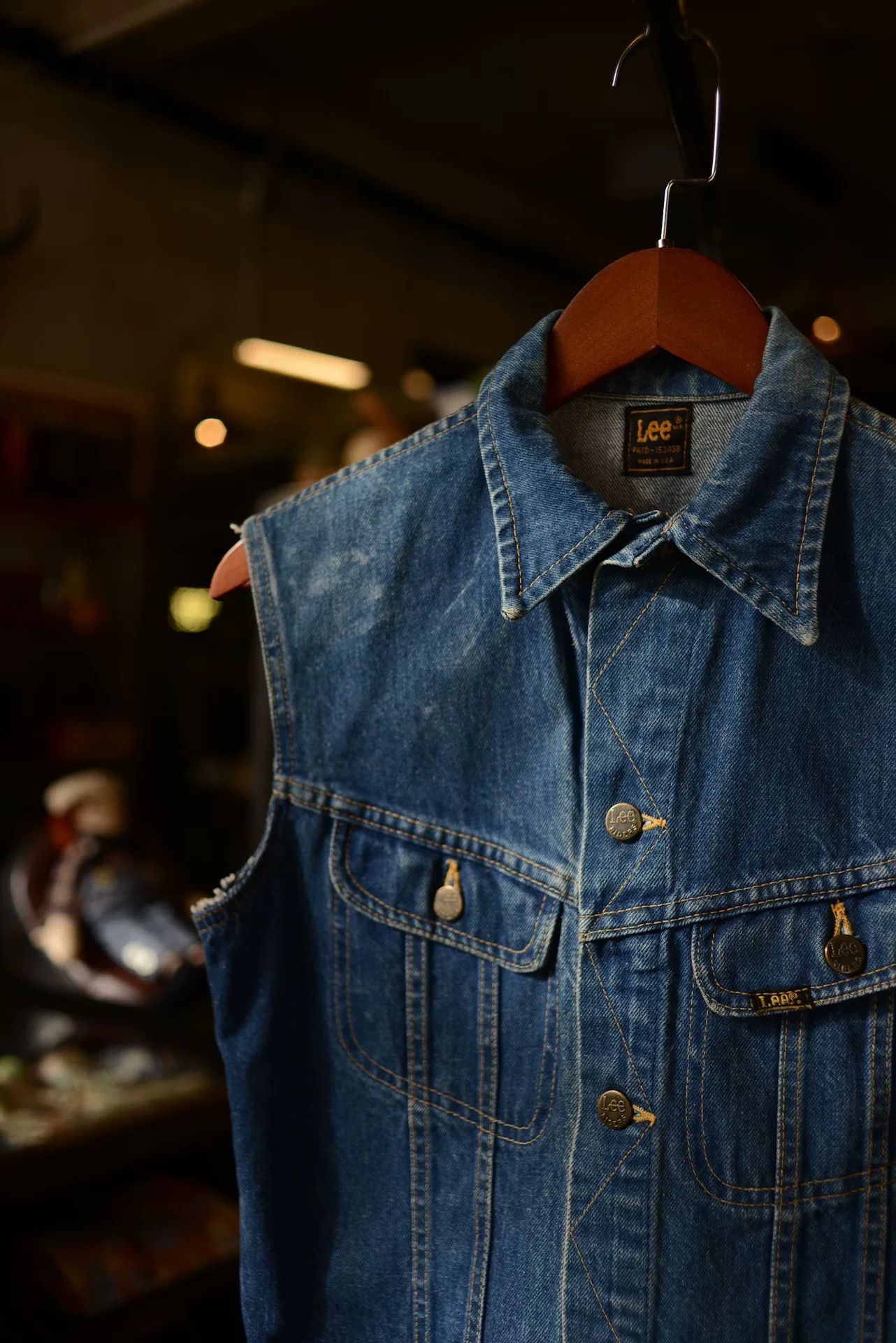 Vintage Vintage 1980s Lee Denim Vest Size US M / EU 48-50 / 2 - 6 Thumbnail