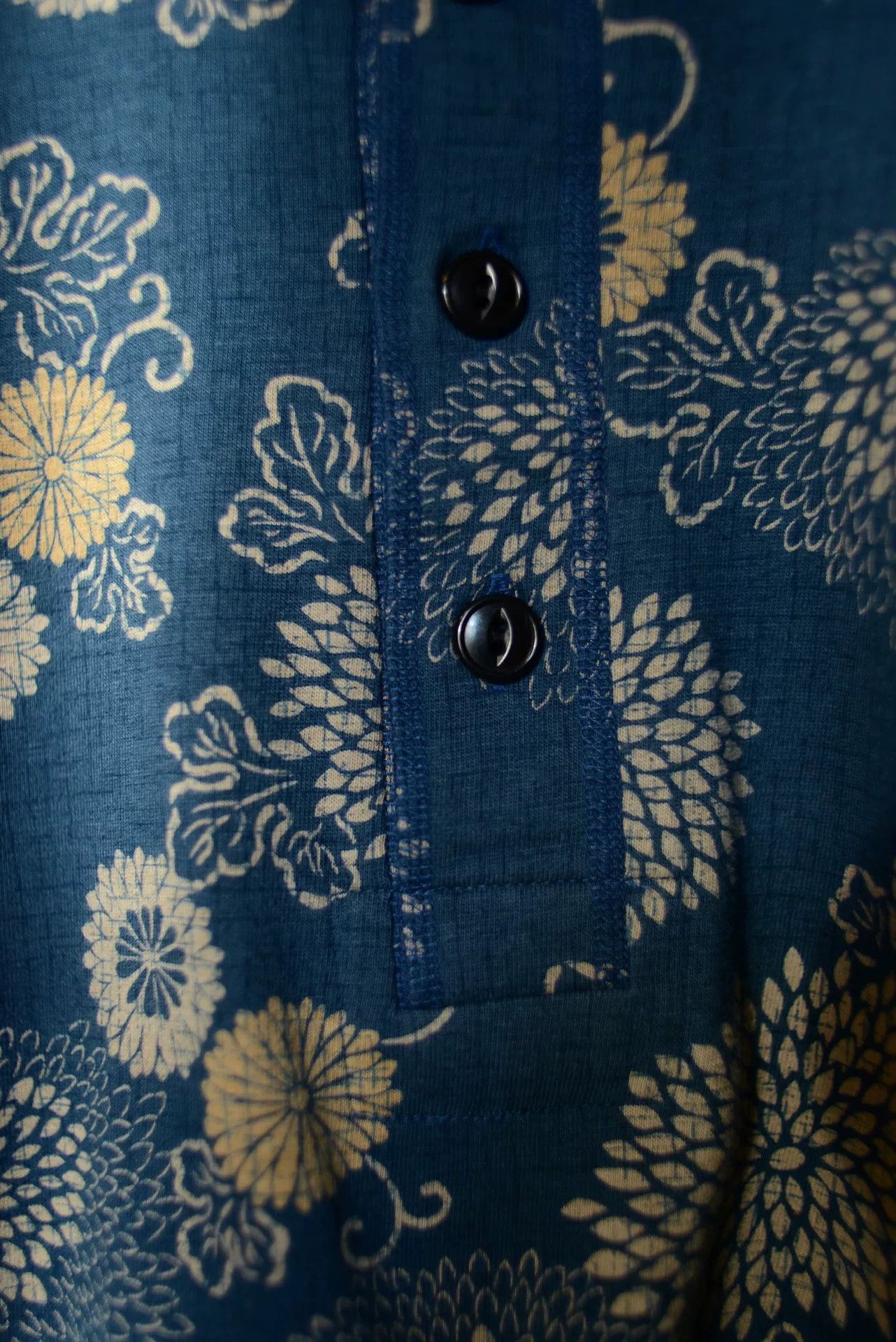 Sugar Cane Sugar Cane Indigo Chrysanthemum Top Size US L / EU 52-54 / 3 - 3 Thumbnail