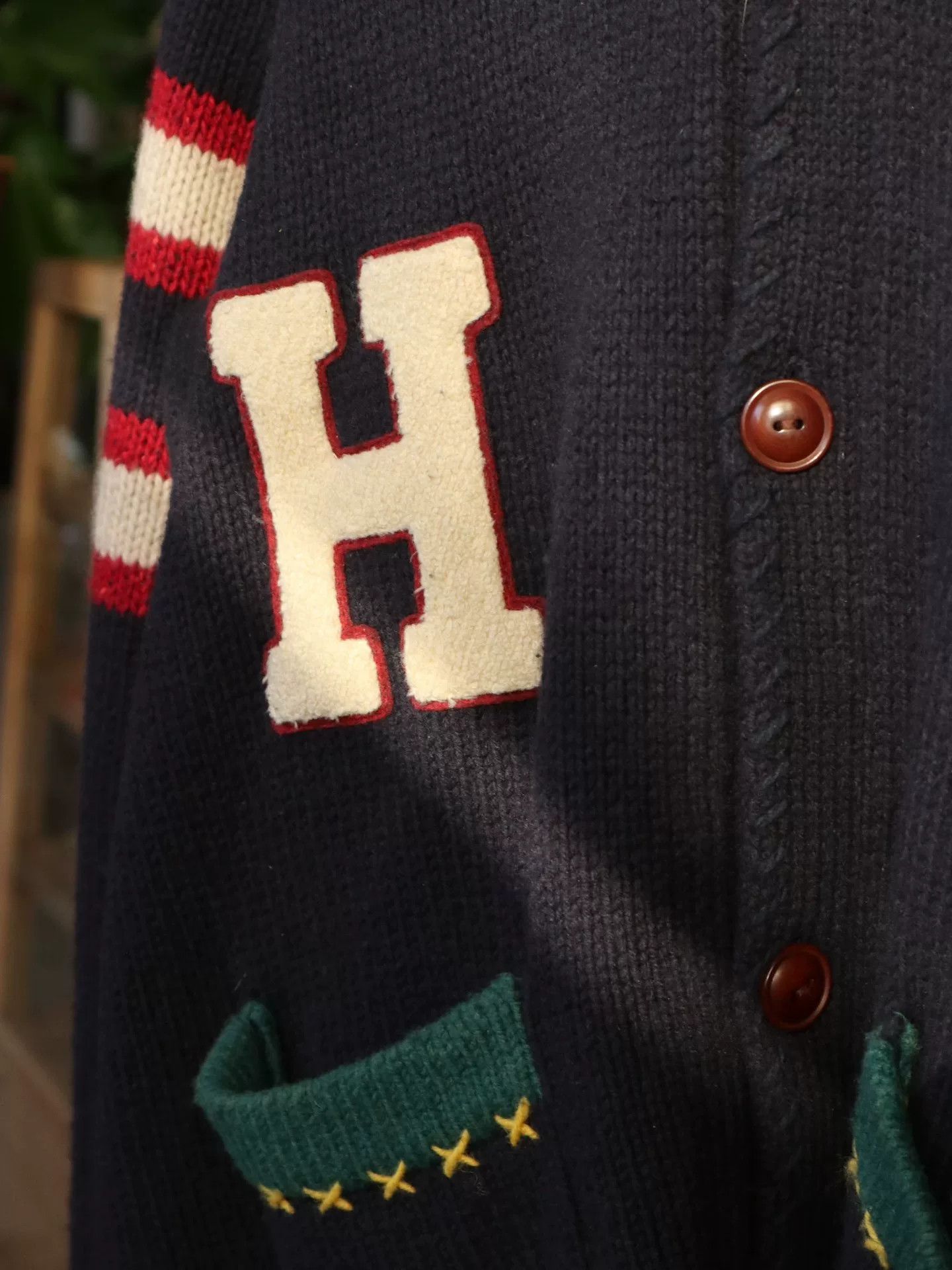 Tommy Hilfiger Tommy Hilfiger Ivy Style Knit Cardigan Size US XL / EU 56 / 4 - 2 Thumbnail