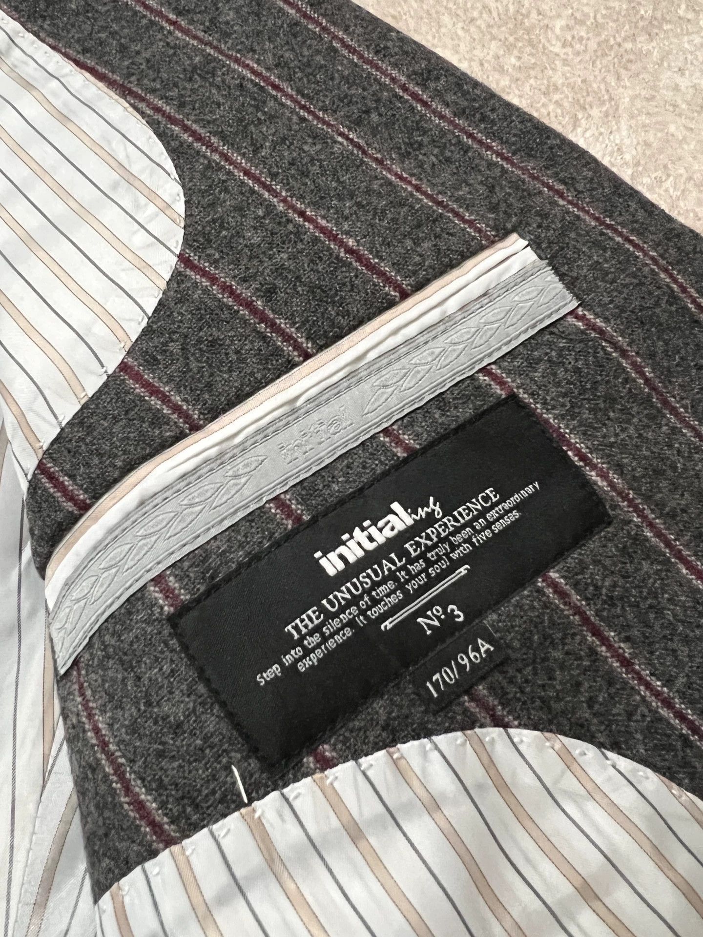 Vintage Initial Classic British Two-Button Suit Size US L / EU 52-54 / 3 - 5 Thumbnail