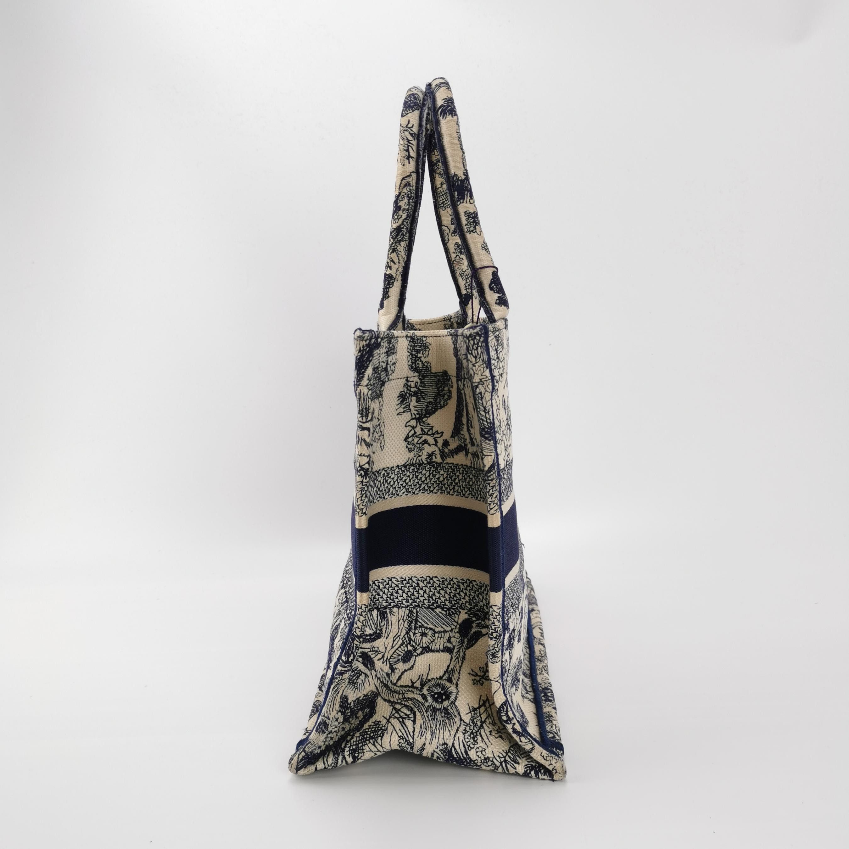 Dior Dior Women os Tote Bags Size ONE SIZE - 4 Thumbnail