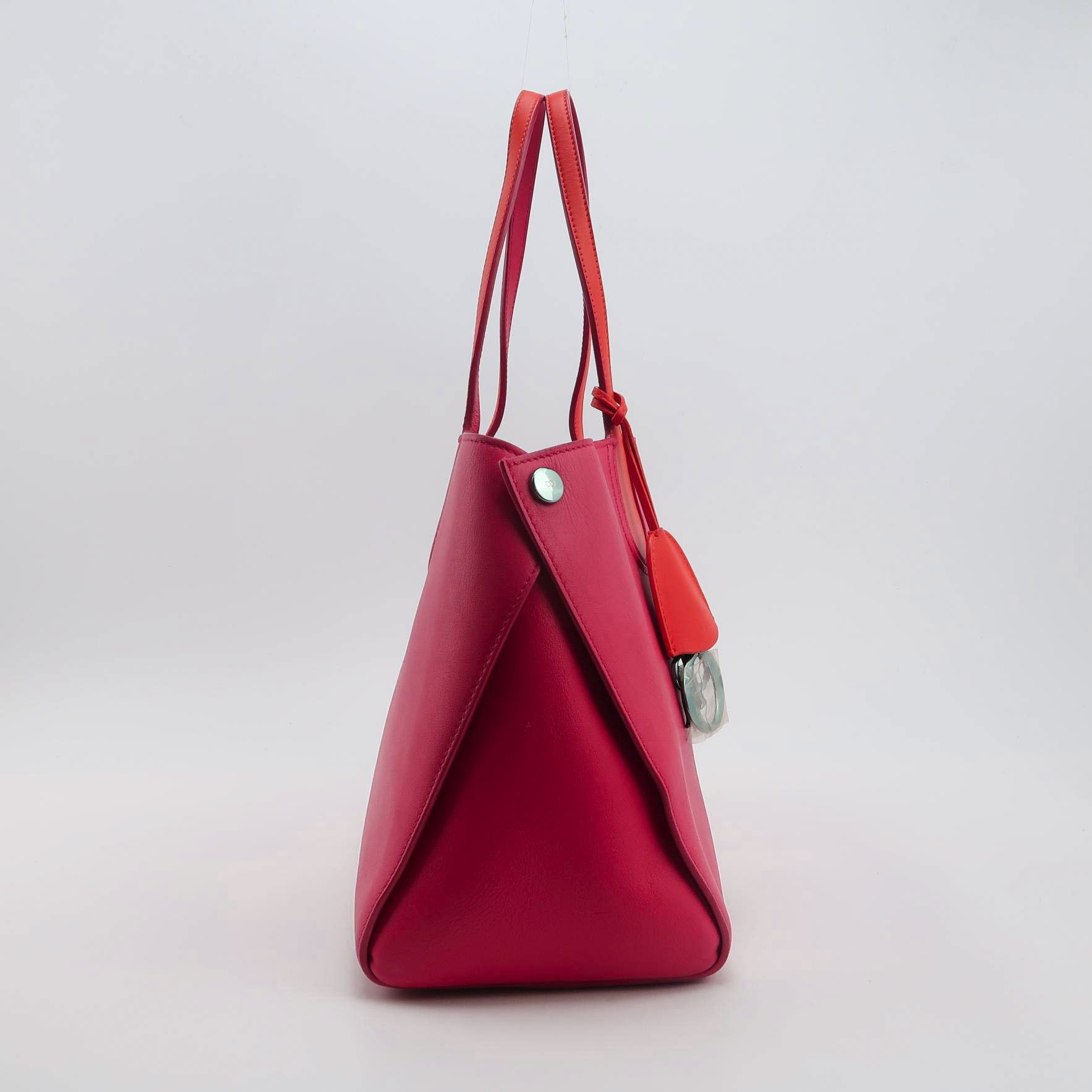 Dior Dior Women os Tote Bags Size ONE SIZE - 4 Thumbnail