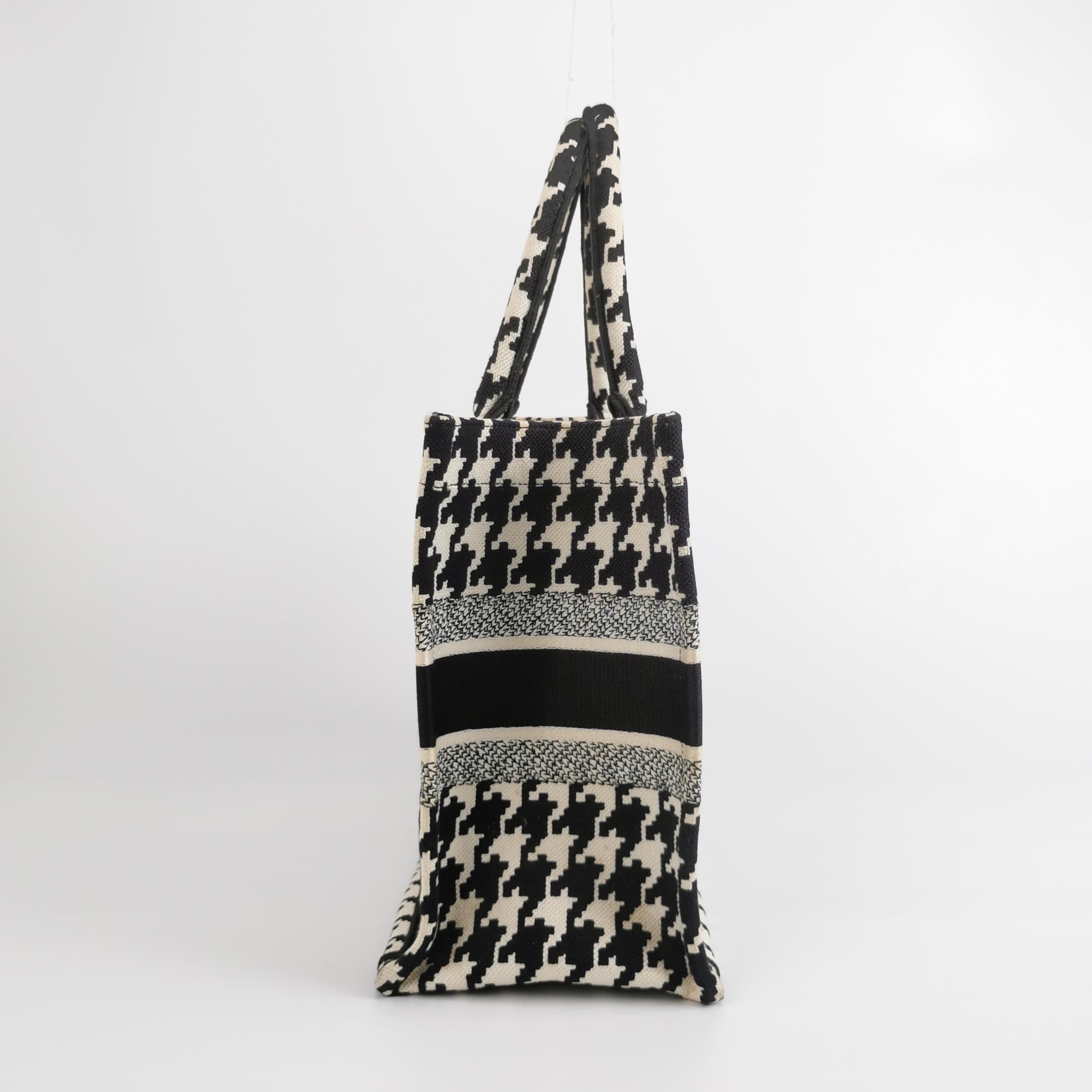 Dior Dior Women os Tote Bags Size ONE SIZE - 3 Thumbnail
