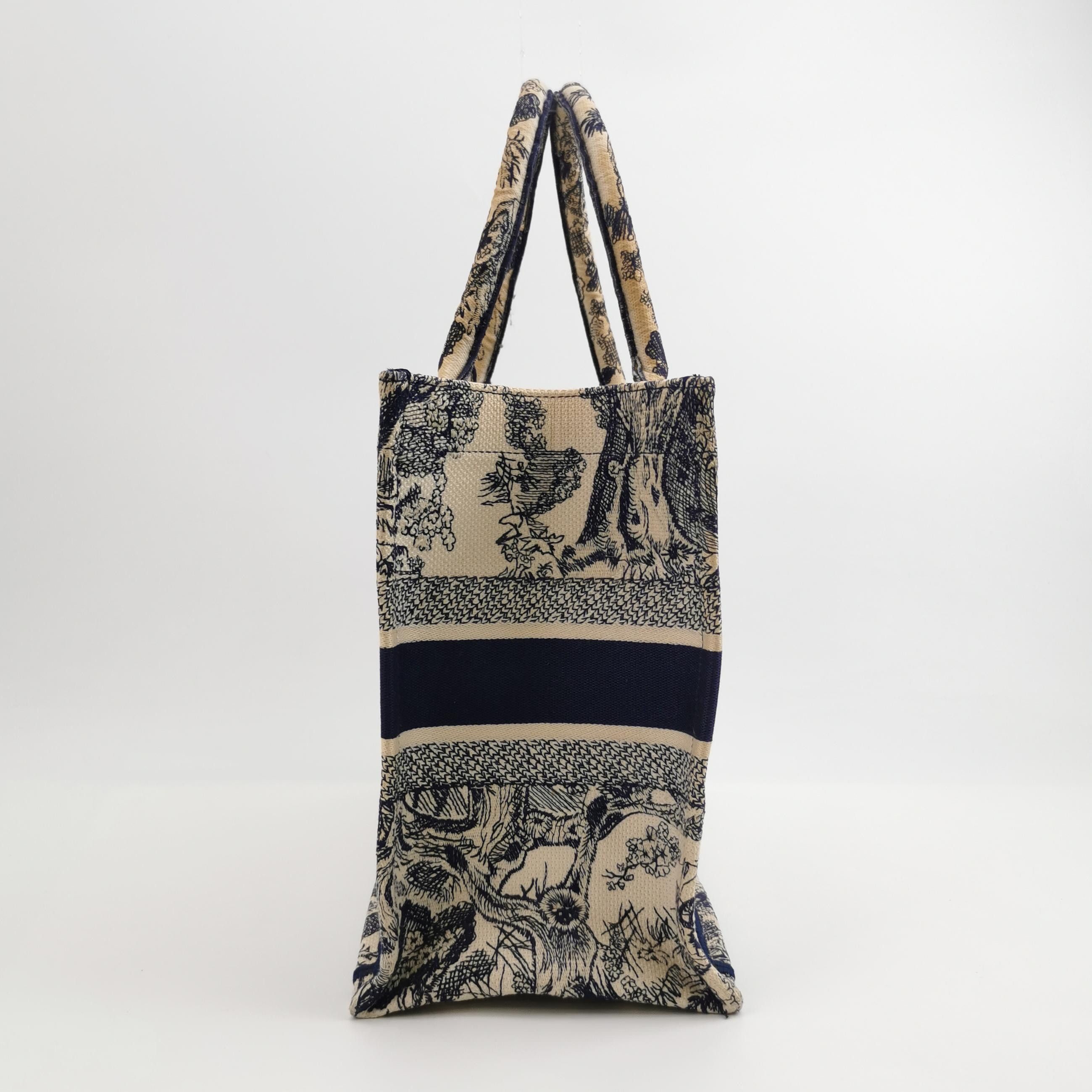 Dior Dior Women os Tote Bags Size ONE SIZE - 4 Thumbnail