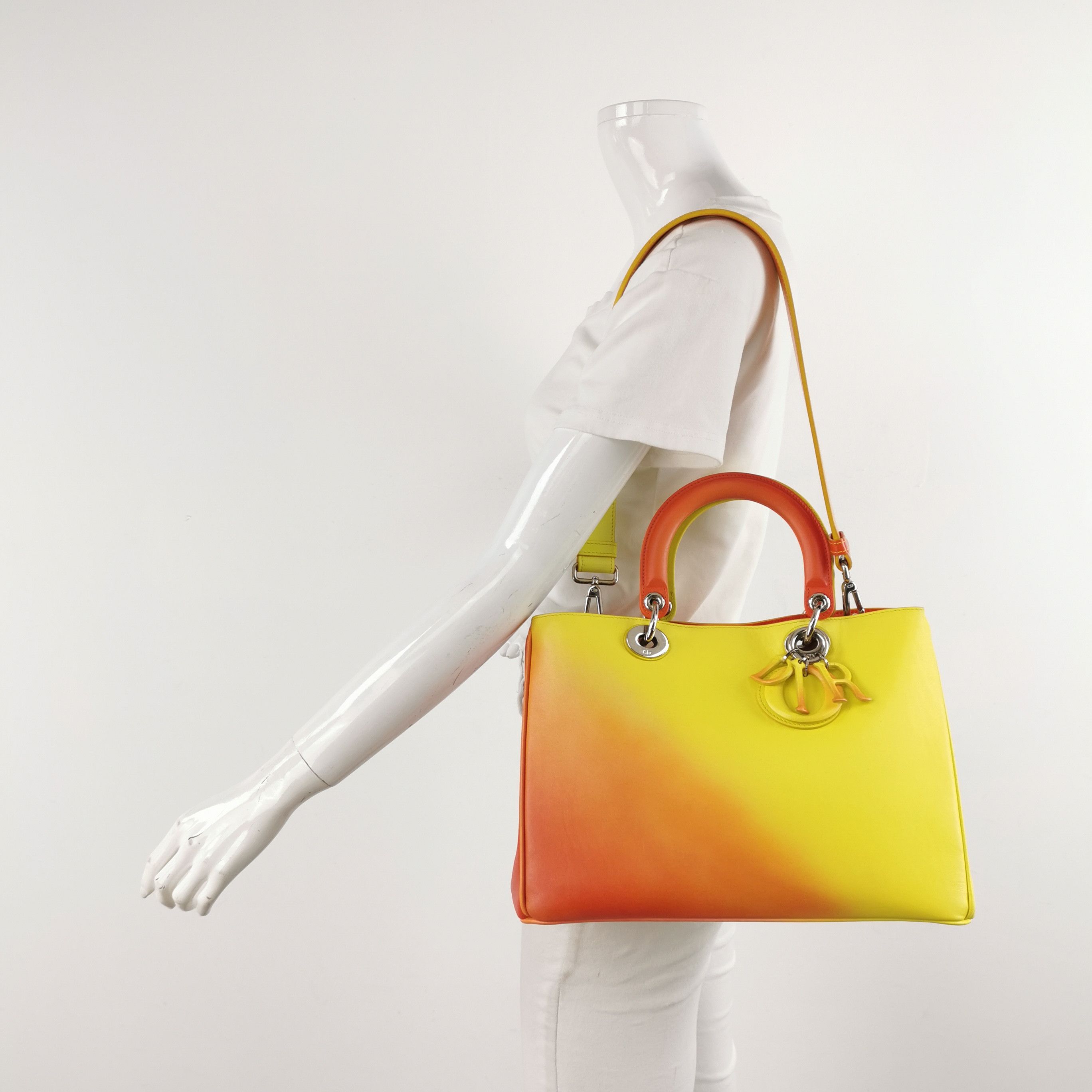 Dior Dior Women os Shoulder Bags Size ONE SIZE - 2 Thumbnail