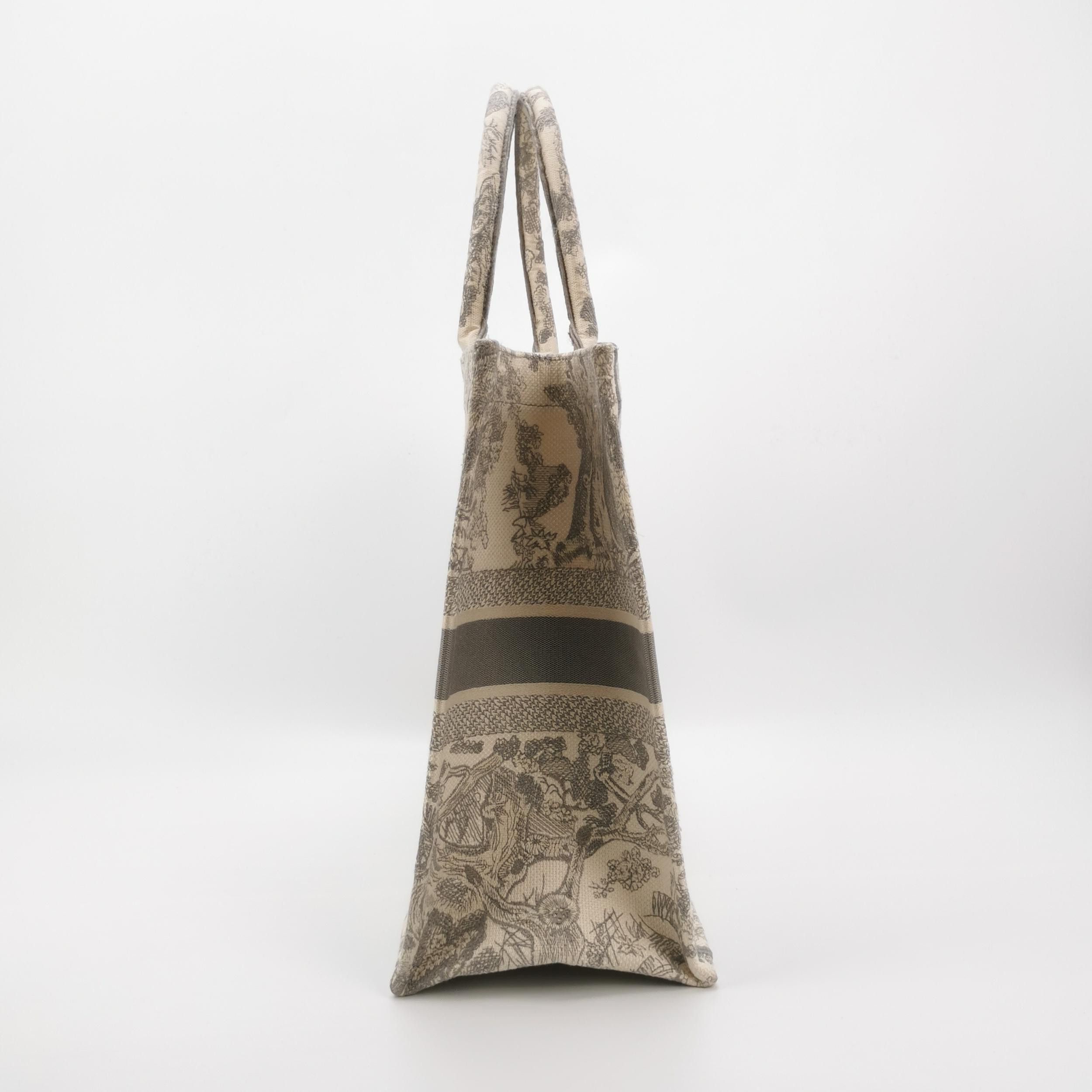 Dior Dior Women os Tote Bags Size ONE SIZE - 3 Thumbnail
