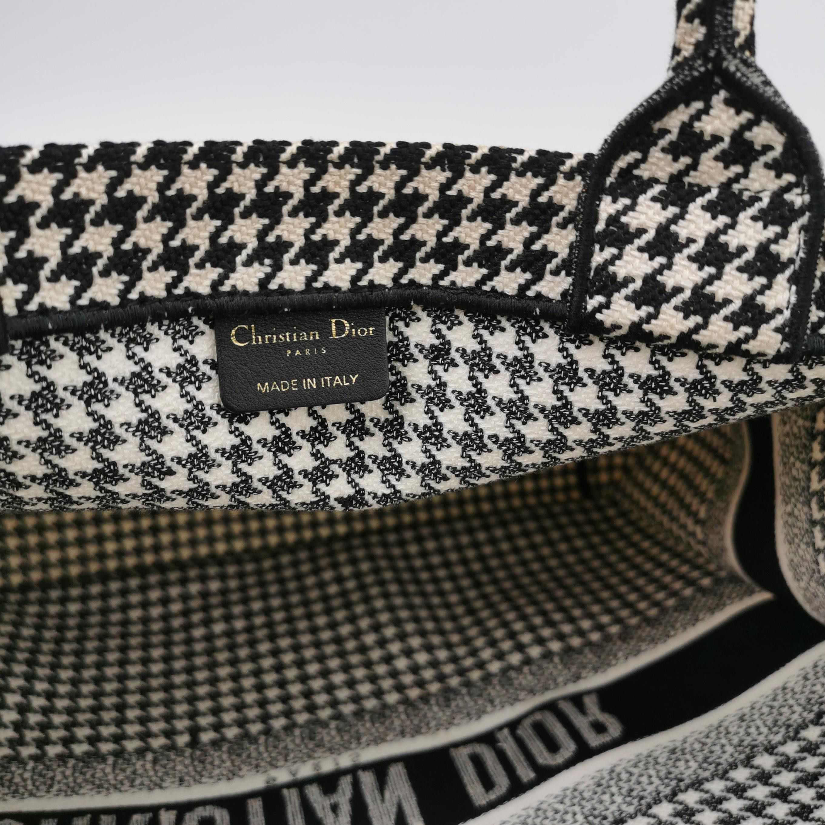 Dior Dior Women os Tote Bags Size ONE SIZE - 8 Thumbnail
