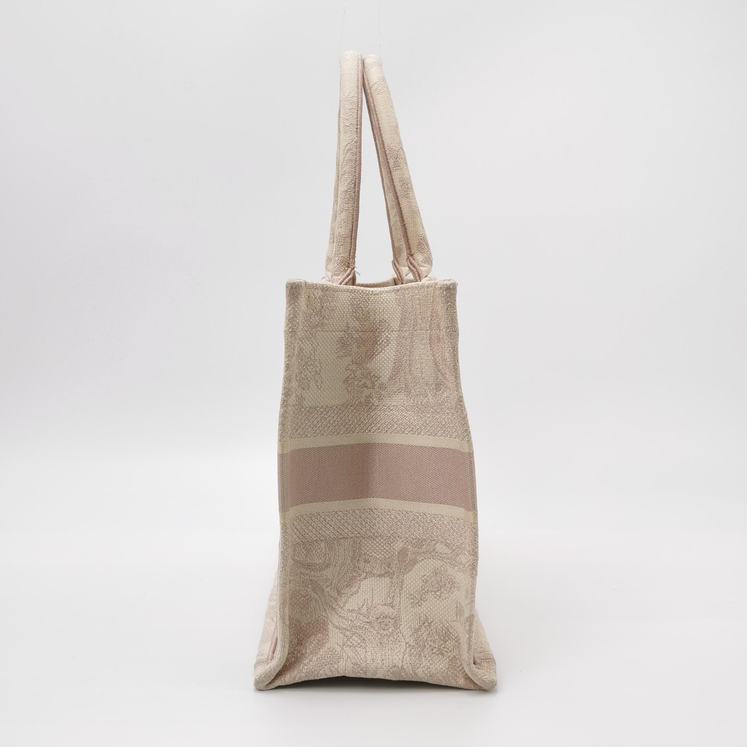 Dior Dior Women os Tote Bags Size ONE SIZE - 4 Thumbnail