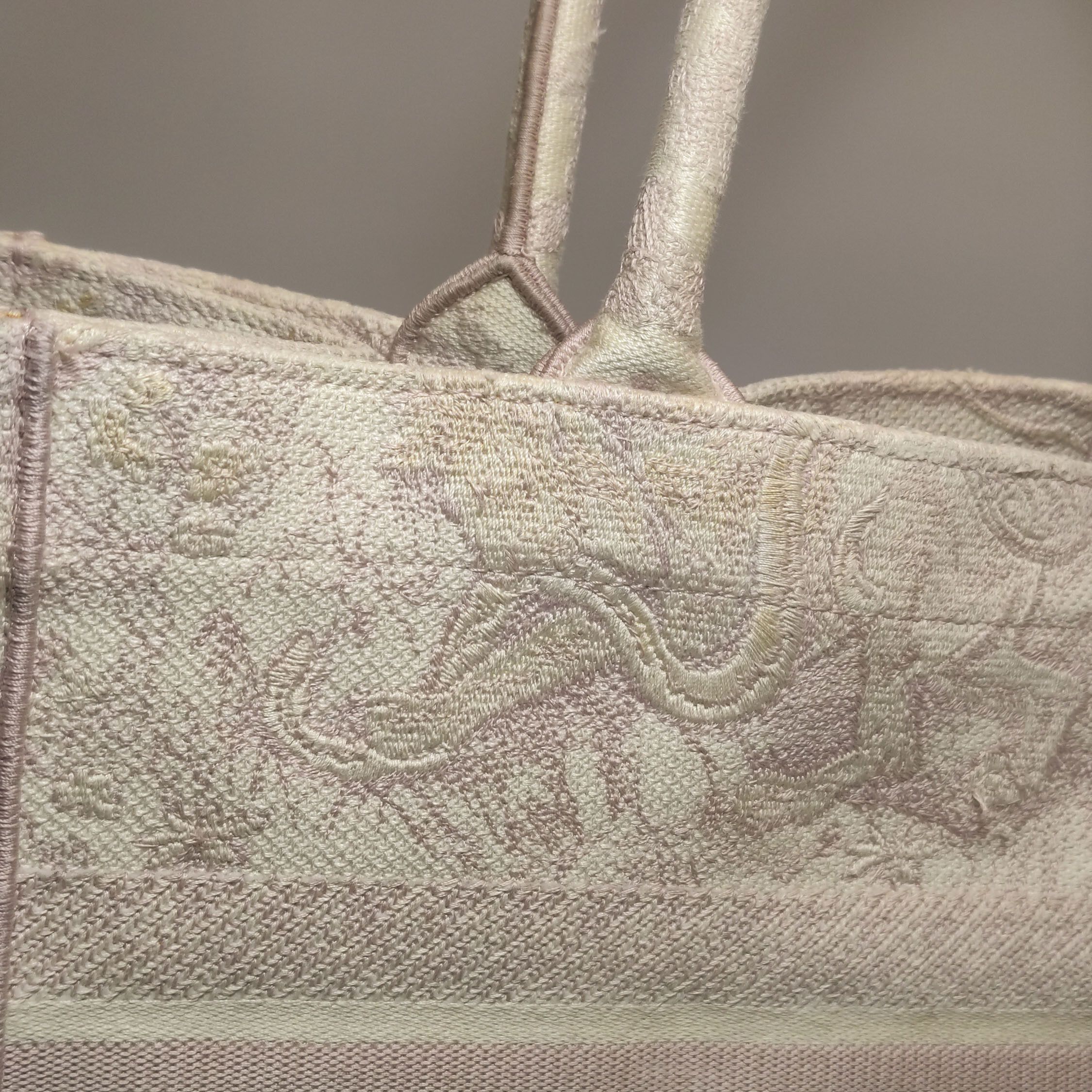 Dior Dior Women os Tote Bags Size ONE SIZE - 10 Thumbnail