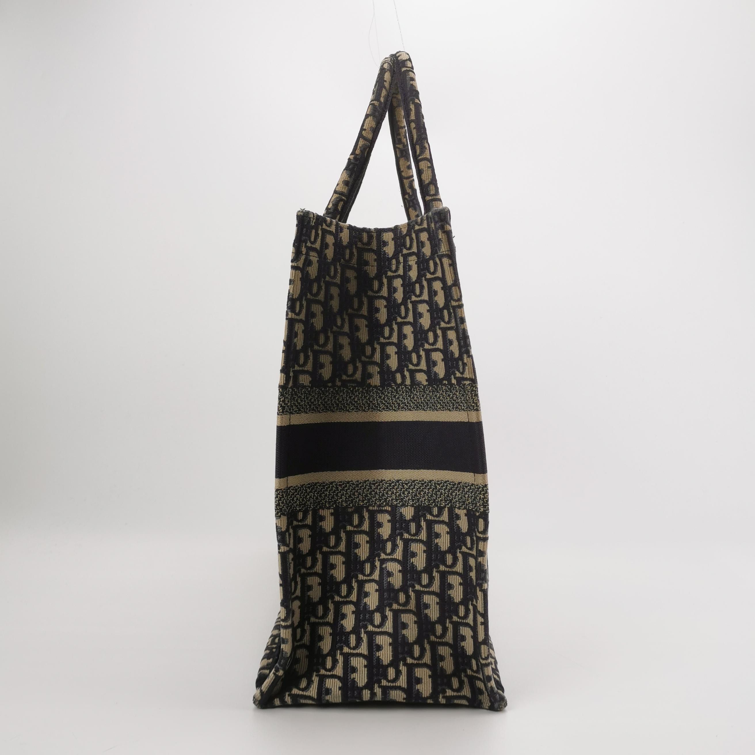 Dior Dior Women os Tote Bags Size ONE SIZE - 4 Thumbnail