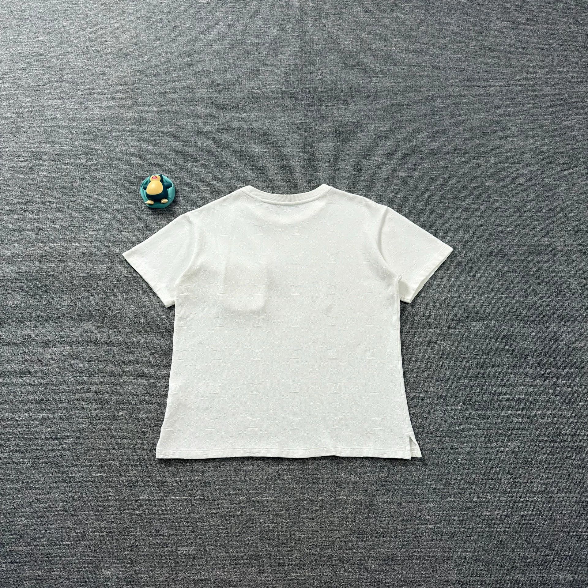 Louis Vuitton Louis Vuitton Monogram Pocket T-Shirt Size M Size US M / EU 48-50 / 2 - 8 Thumbnail