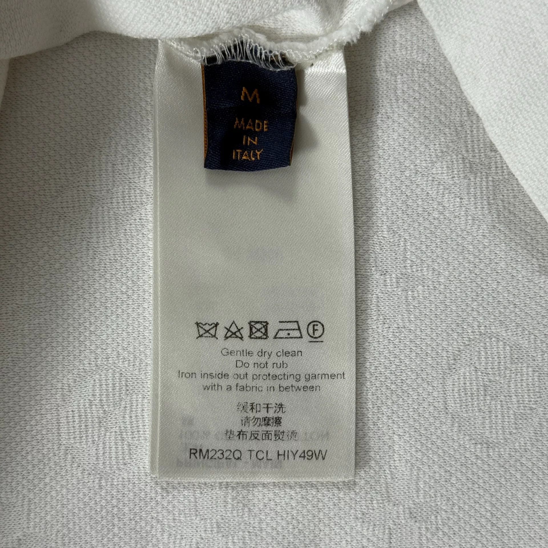 Louis Vuitton Louis Vuitton Monogram Pocket T-Shirt Size M Size US M / EU 48-50 / 2 - 7 Thumbnail