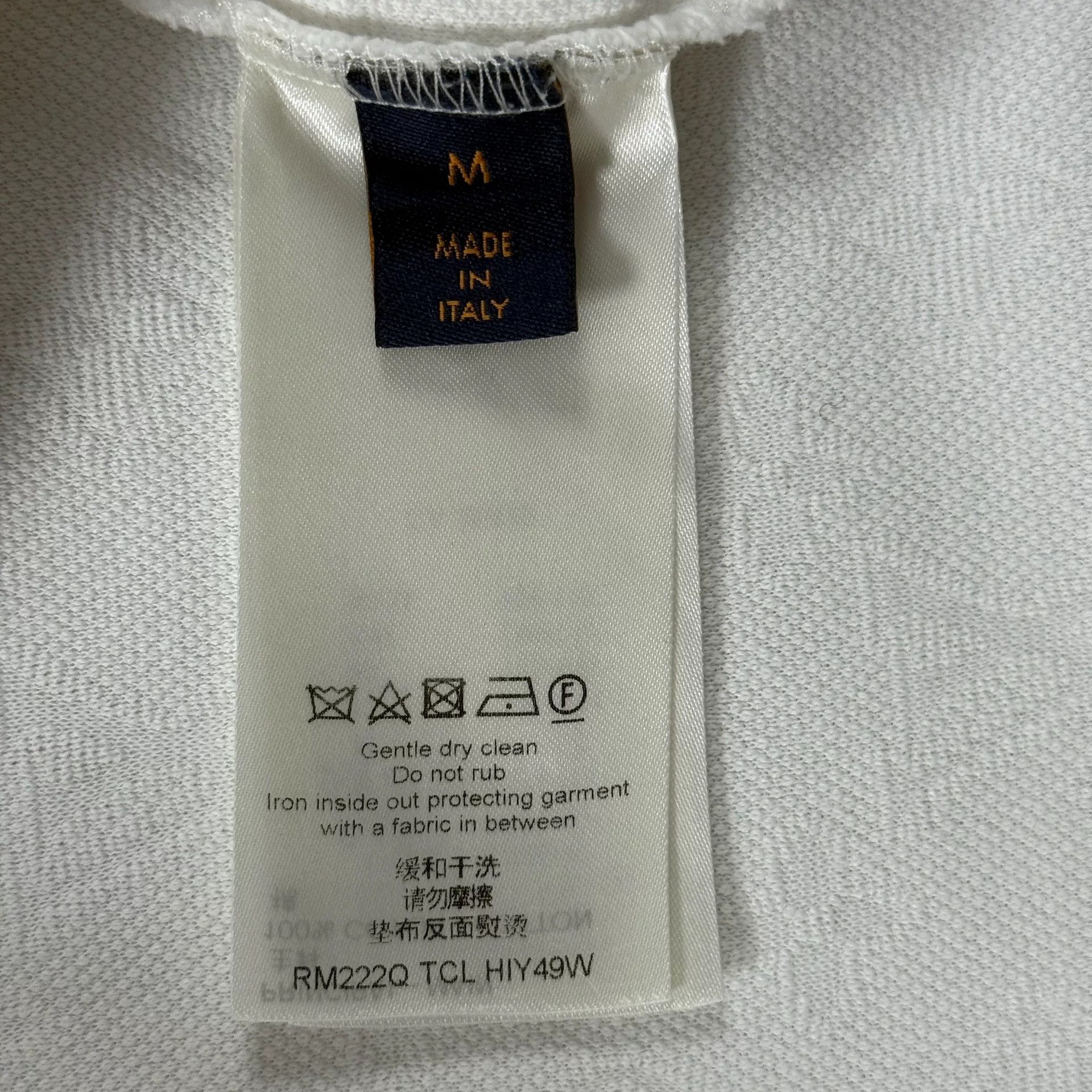 Louis Vuitton Louis Vuitton Monogram Pocket T-Shirt Size M Size US M / EU 48-50 / 2 - 7 Thumbnail