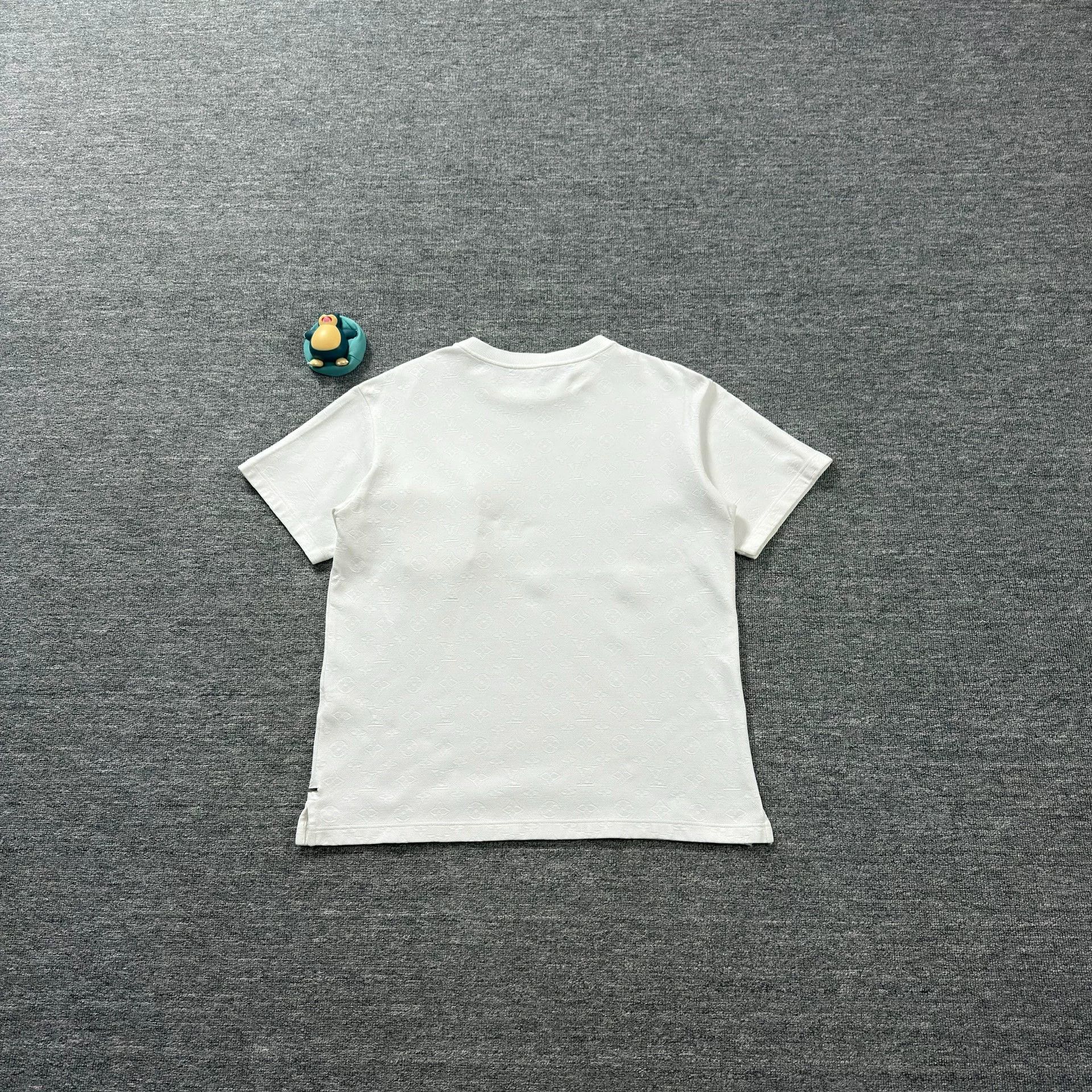 Louis Vuitton Louis Vuitton Monogram Pocket T-Shirt Size M Size US M / EU 48-50 / 2 - 8 Thumbnail