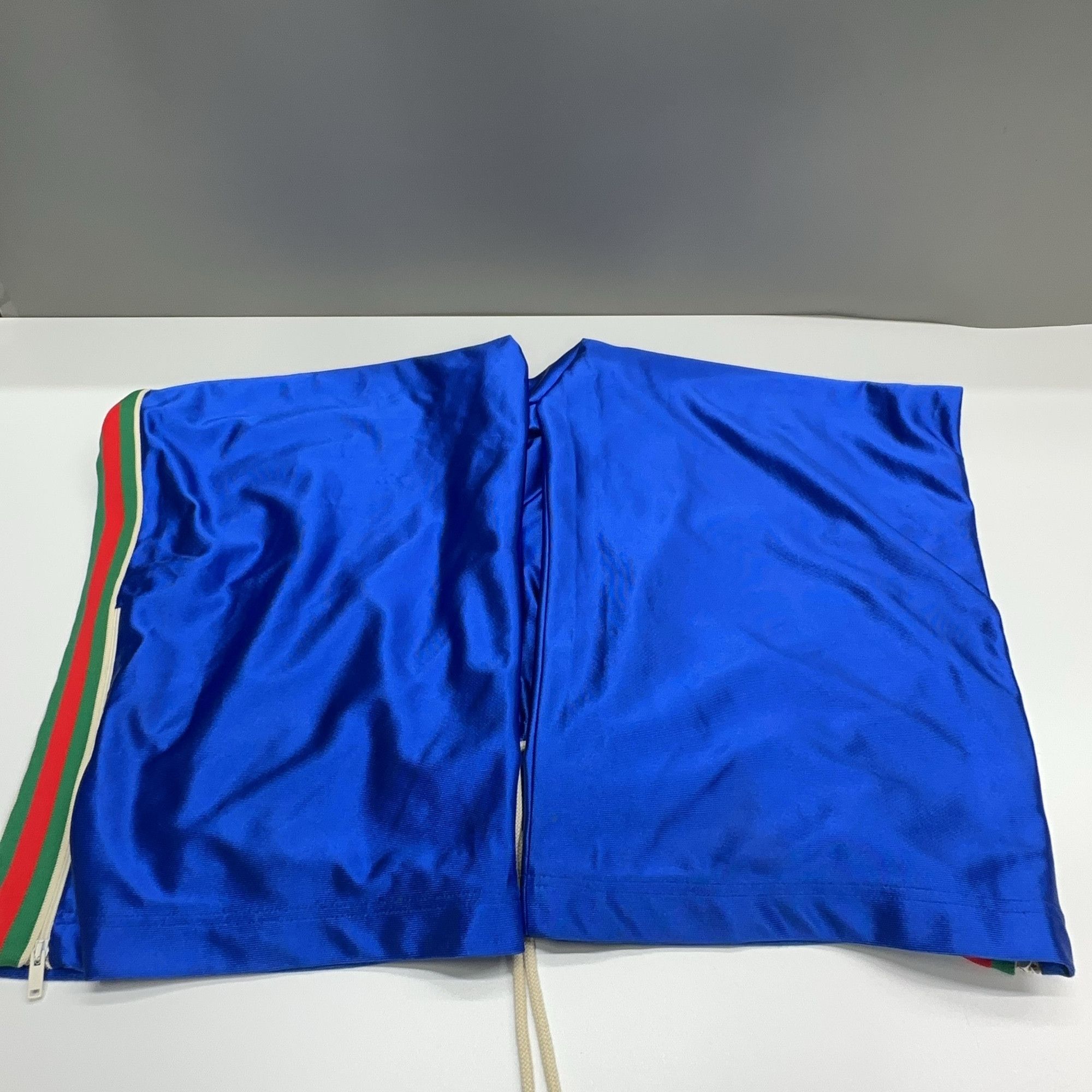 Gucci Gucci Web Stripe Shorts Size L Size US 34 / EU 50 - 12 Thumbnail