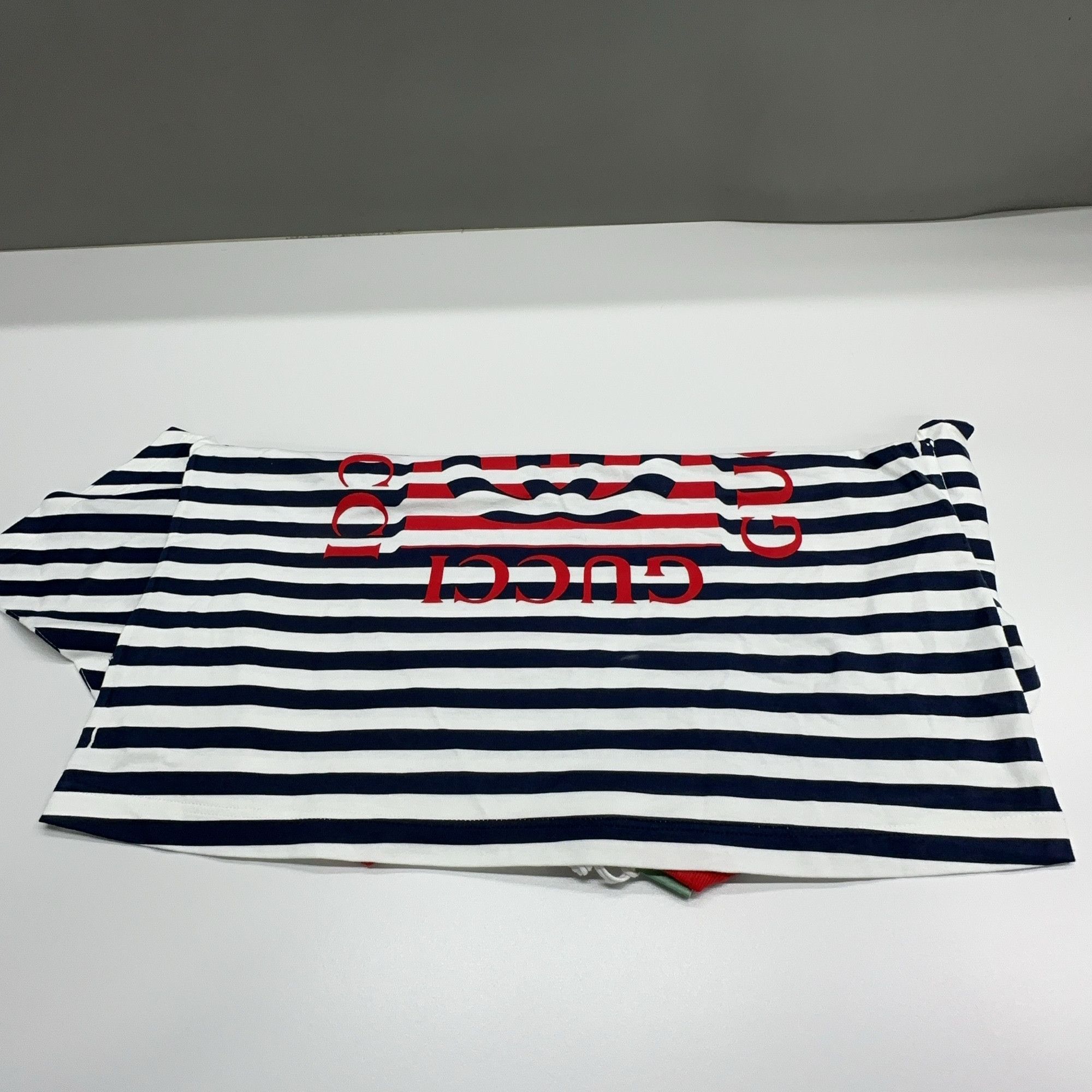 Gucci Gucci Striped Logo T-Shirt Size S Size US S / EU 44-46 / 1 - 7 Thumbnail