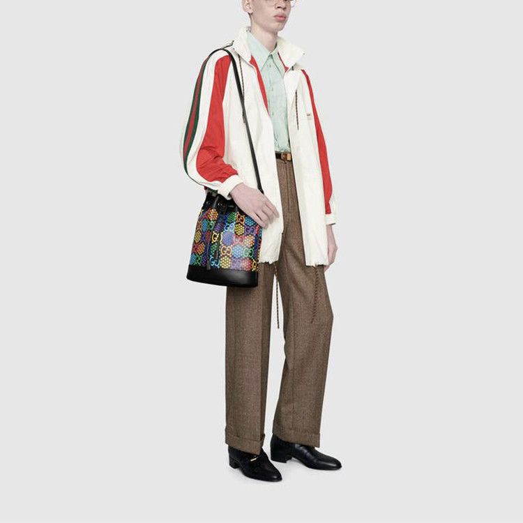 Gucci Gucci Logo Patch Hooded Jacket Size 52 Size US L / EU 52-54 / 3 - 6 Thumbnail