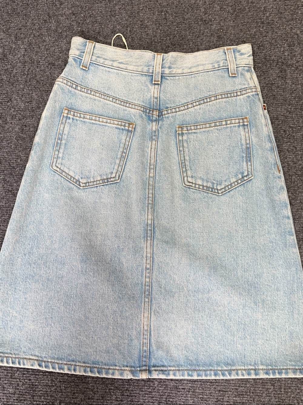 Gucci Gucci Cat Floral Embroidered Denim Mini Skirt Size 36 Size 25" / US 0 / IT 36 - 2 Thumbnail