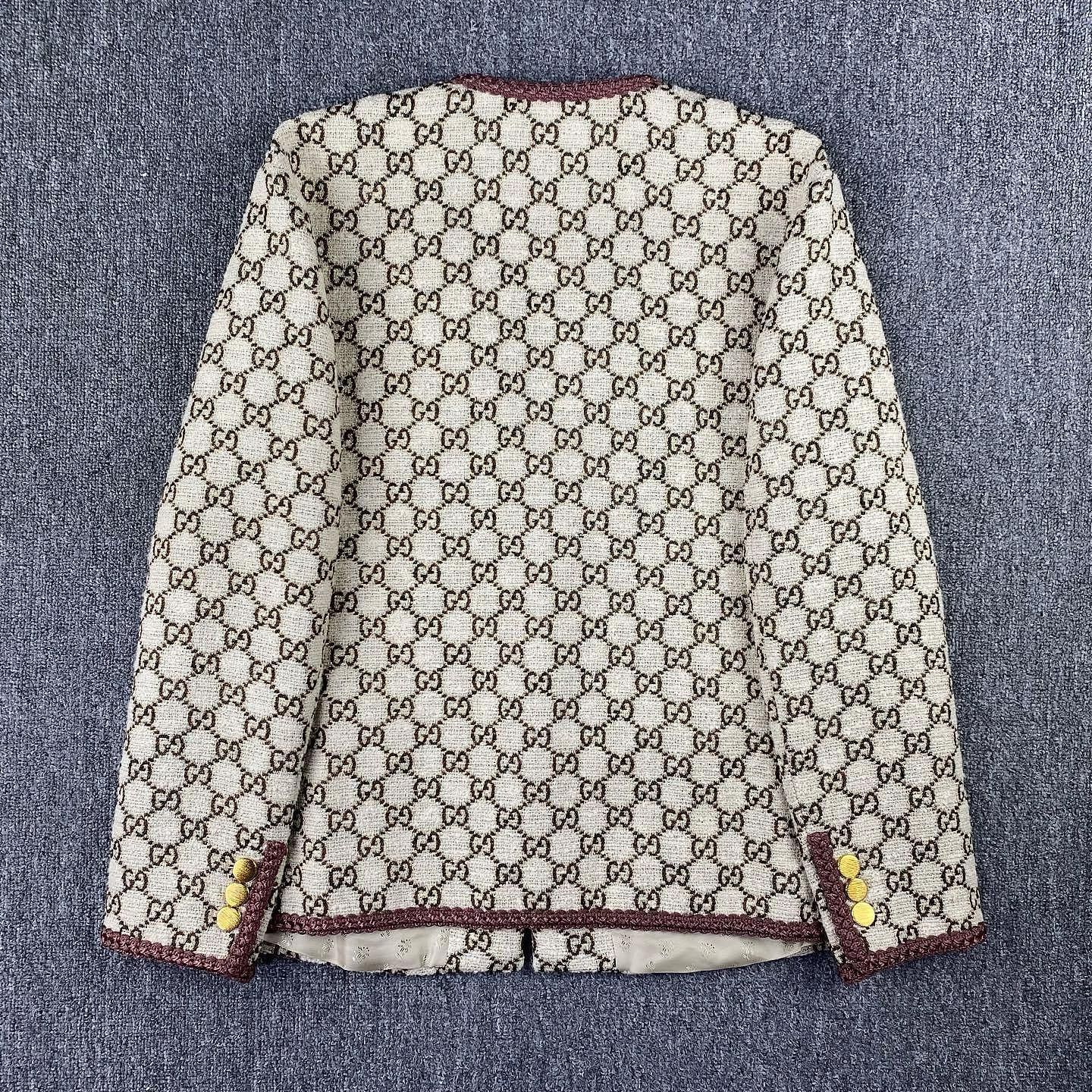 Gucci Gucci GG Logo Tweed Jacket Size 38 Size XS / US 0-2 / IT 36-38 - 2 Thumbnail