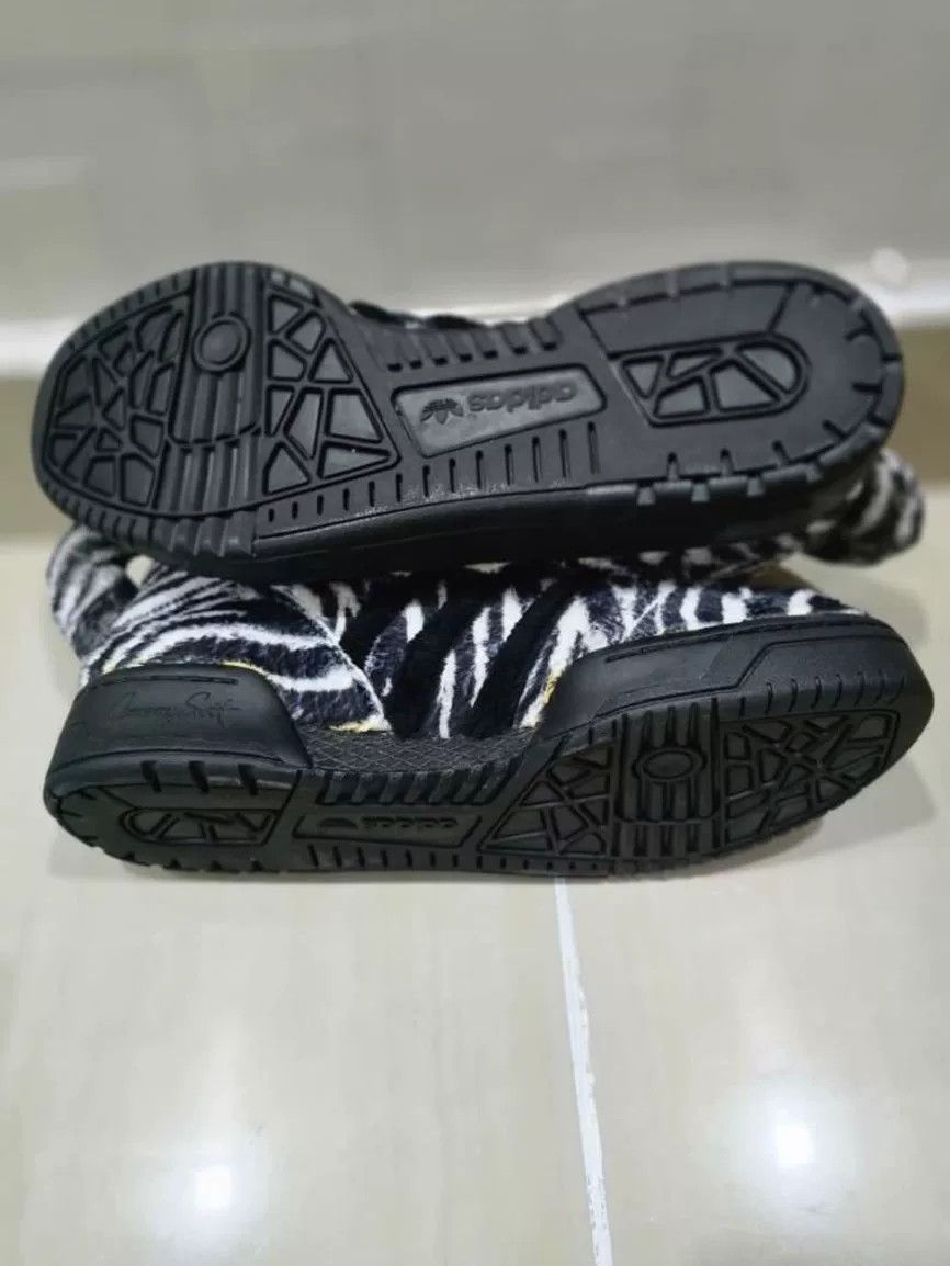 Jeremy Scott adidas x Jeremy Scott Zebra Sneakers Size US 9.5 / EU 42-43 - 2 Thumbnail