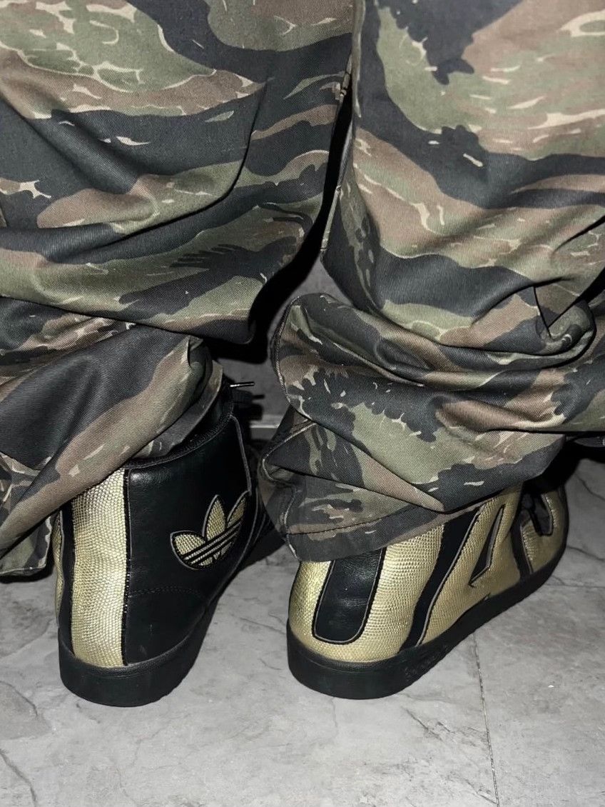 Jeremy Scott adidas x Jeremy Scott Black Gold Size US 8 / EU 41 - 5 Thumbnail