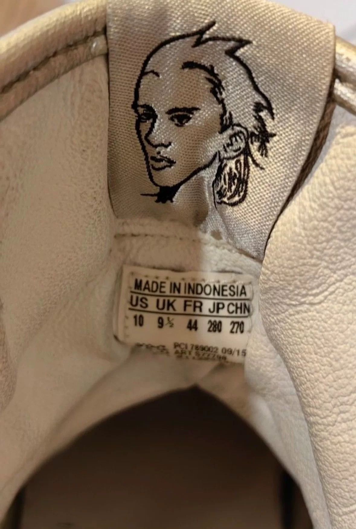 Jeremy Scott adidas x Jeremy Scott Wings Silver Size US 10 / EU 43 - 5 Thumbnail