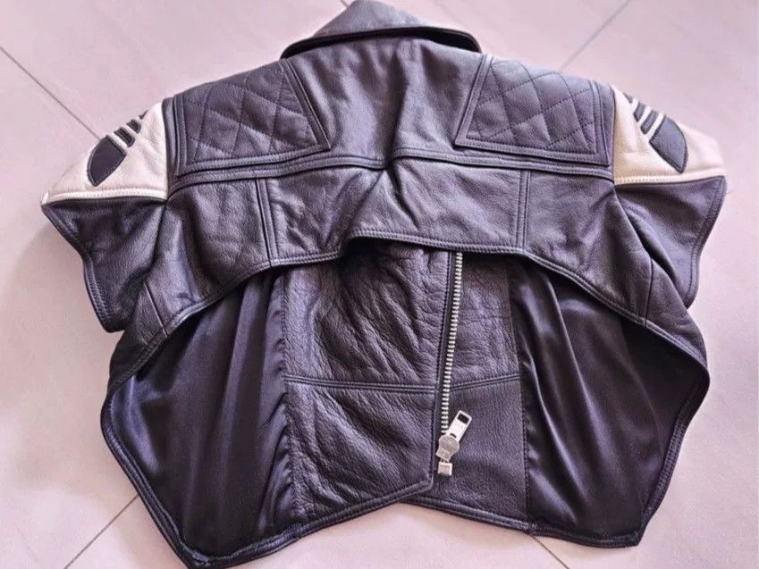 Jeremy Scott Adidas x Jeremy Scott Black Leather Vest Size XS / US 0-2 / IT 36-38 - 2 Thumbnail